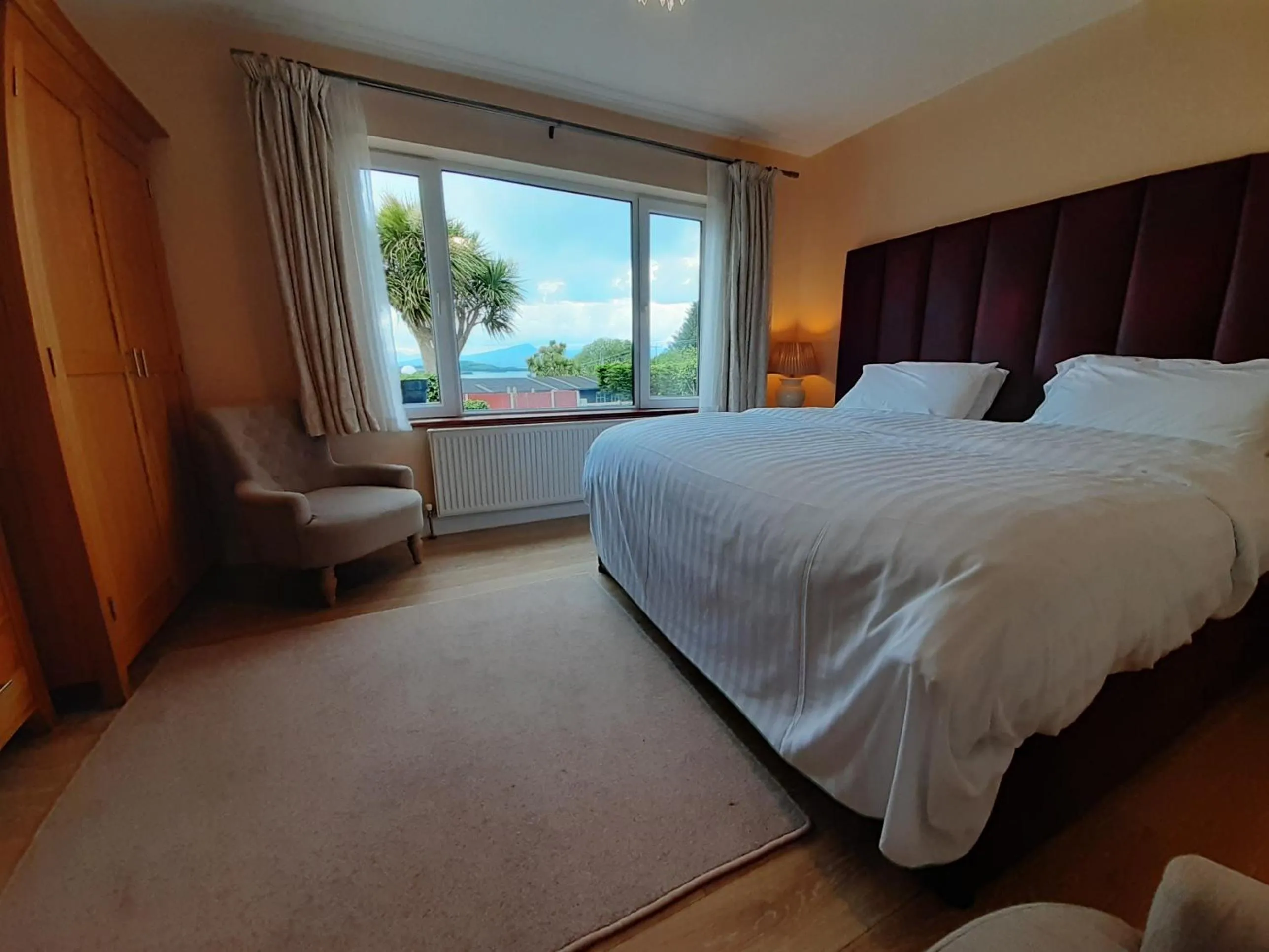 Bed in Edencrest B&B