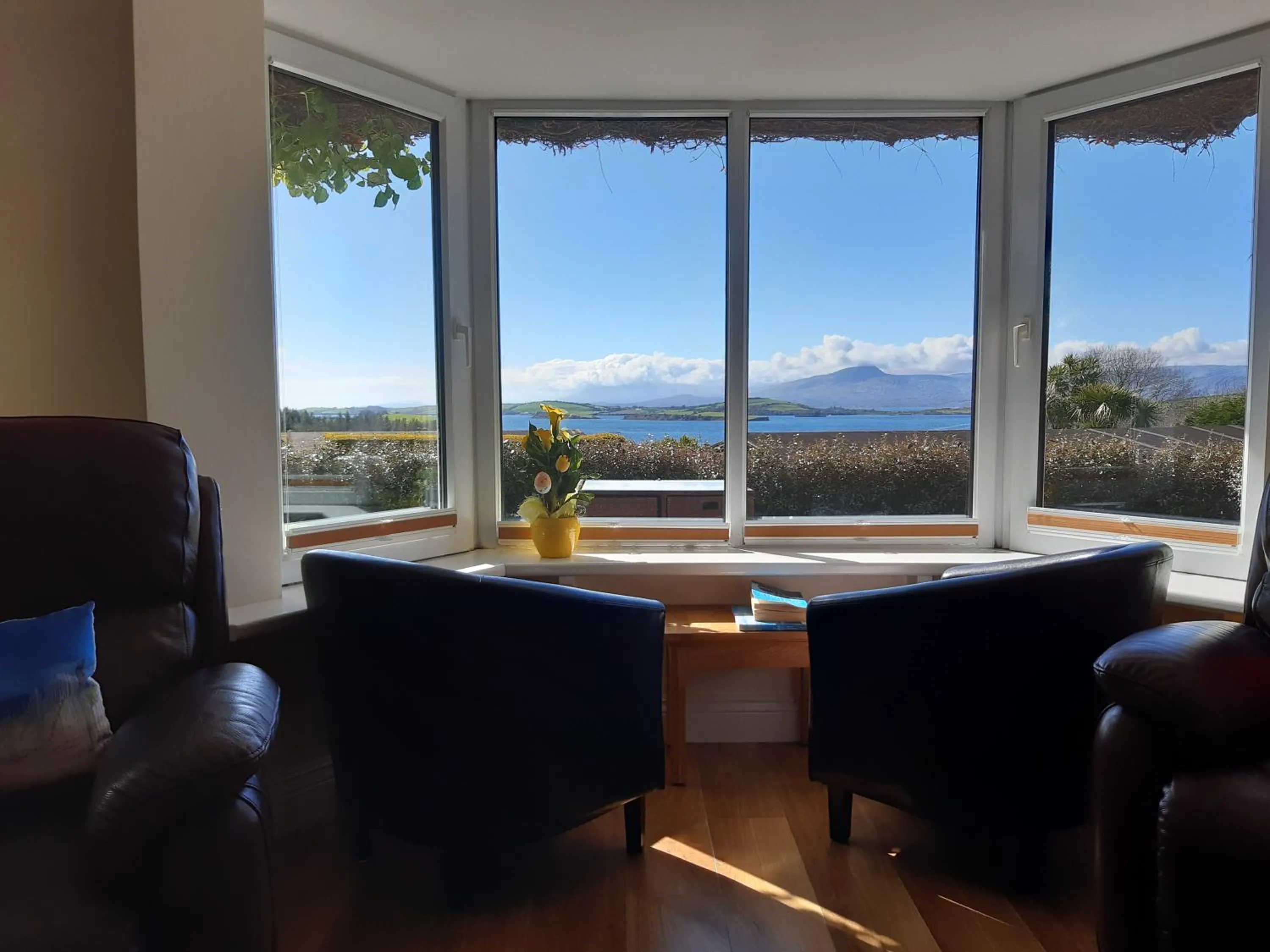 Living room in Edencrest B&B