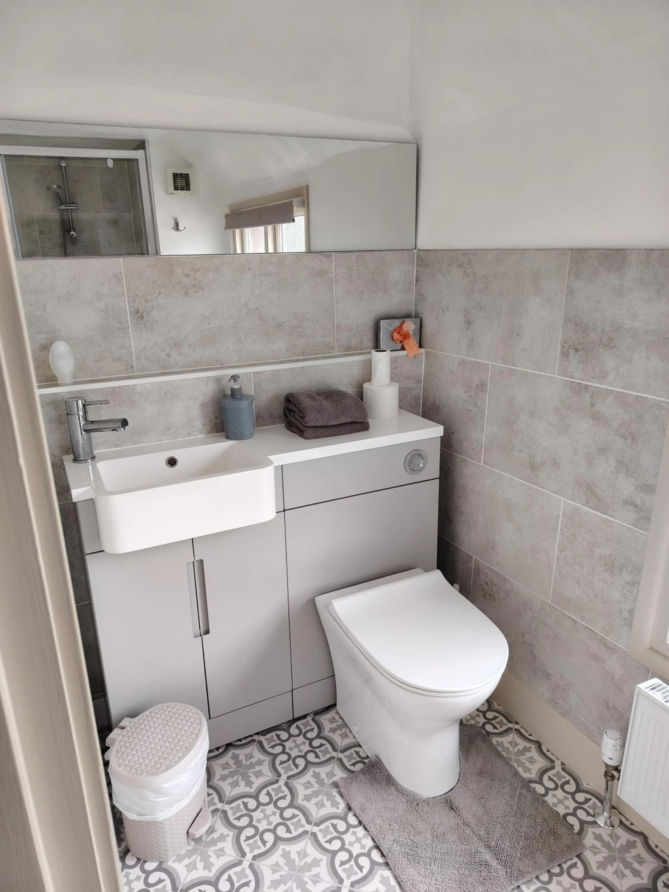 Bathroom in The Wheatsheaf