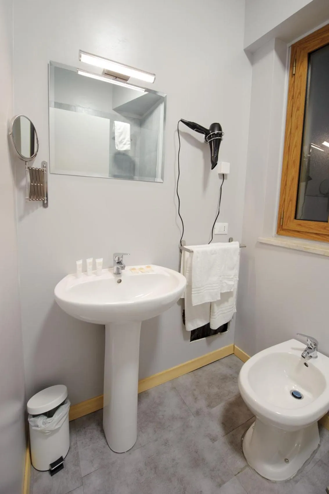 Toilet in Relais Lo Stagnone