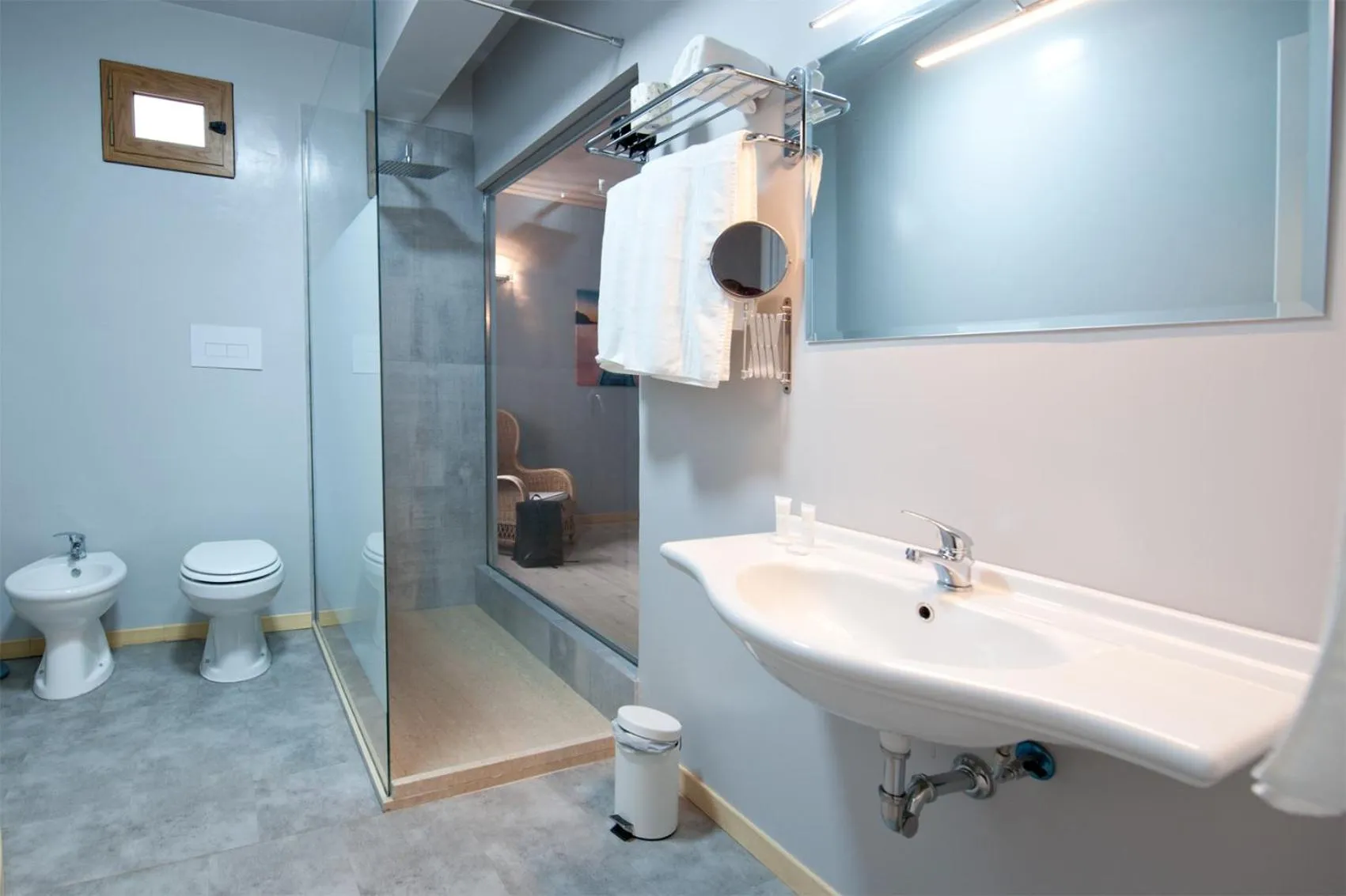 Shower in Relais Lo Stagnone