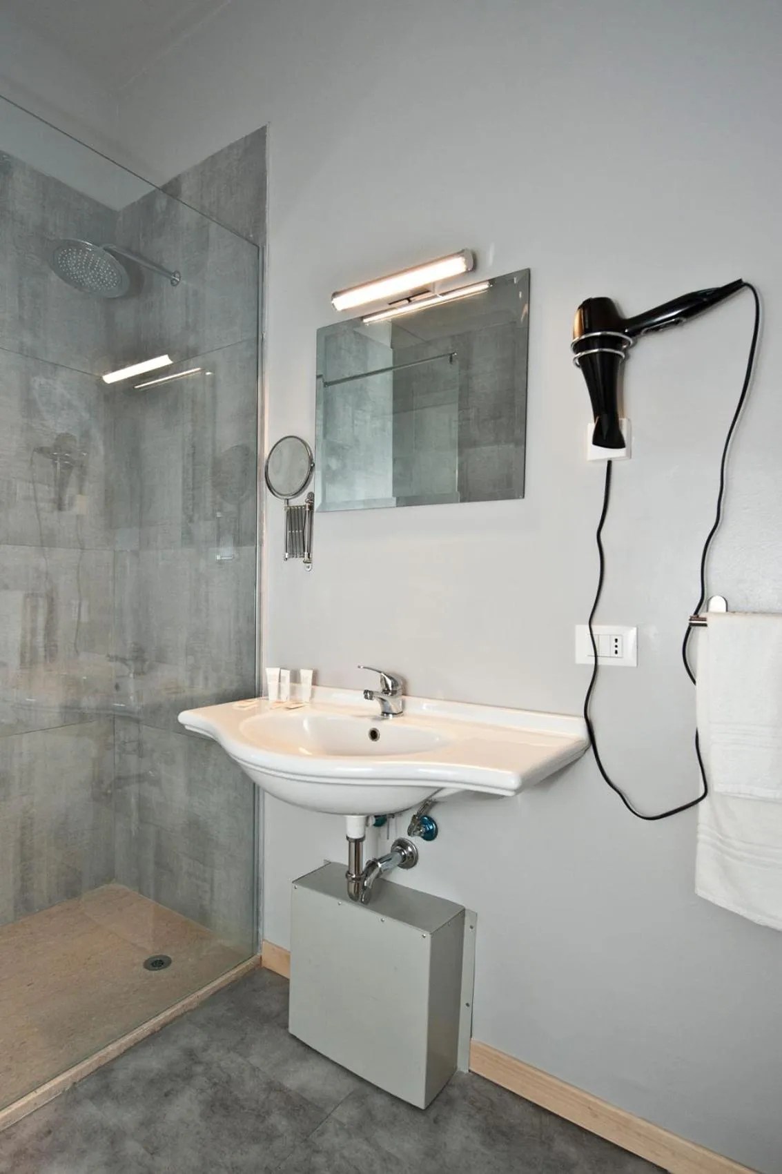 Shower in Relais Lo Stagnone