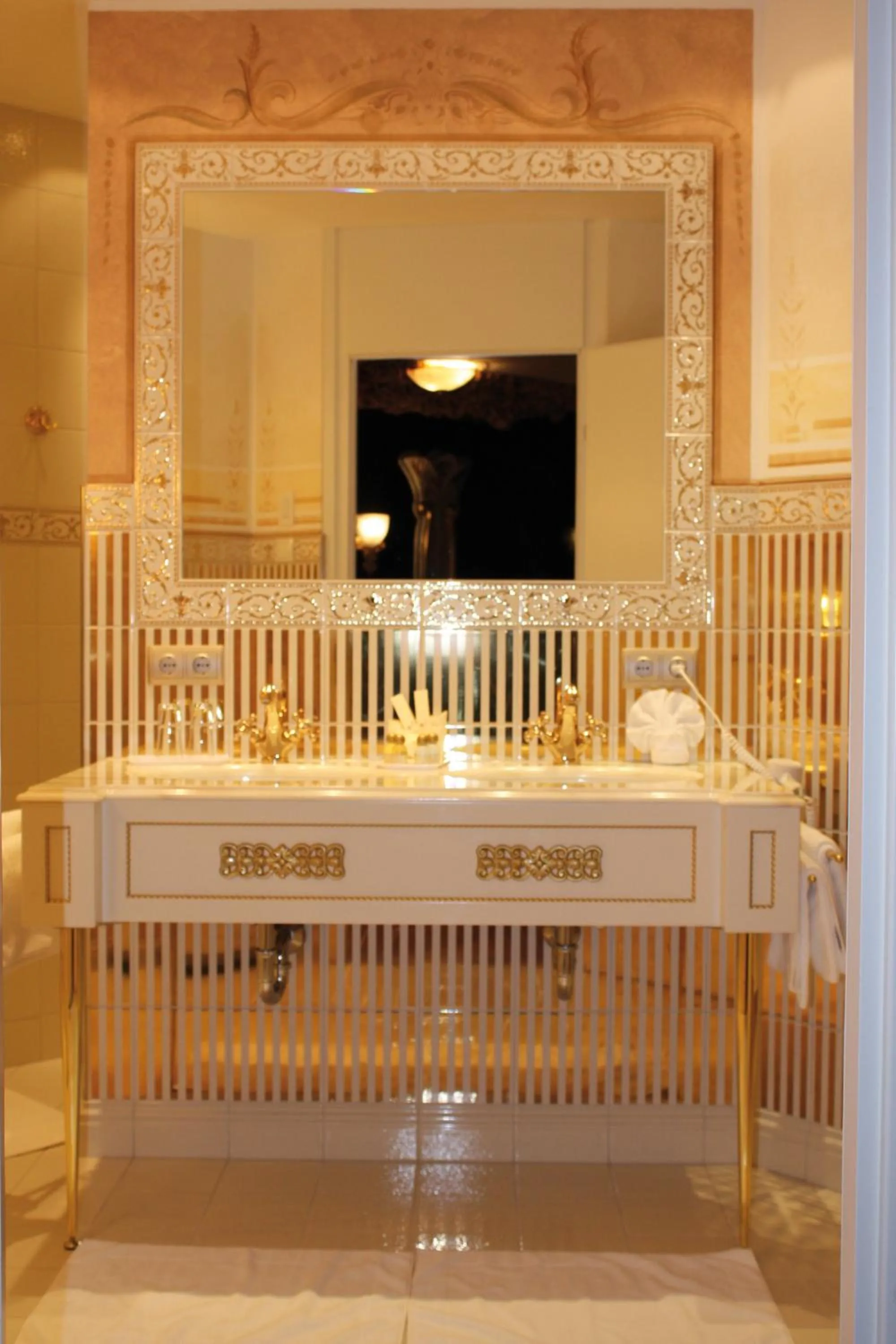 Bathroom in Schlosshotel Lacknerhof