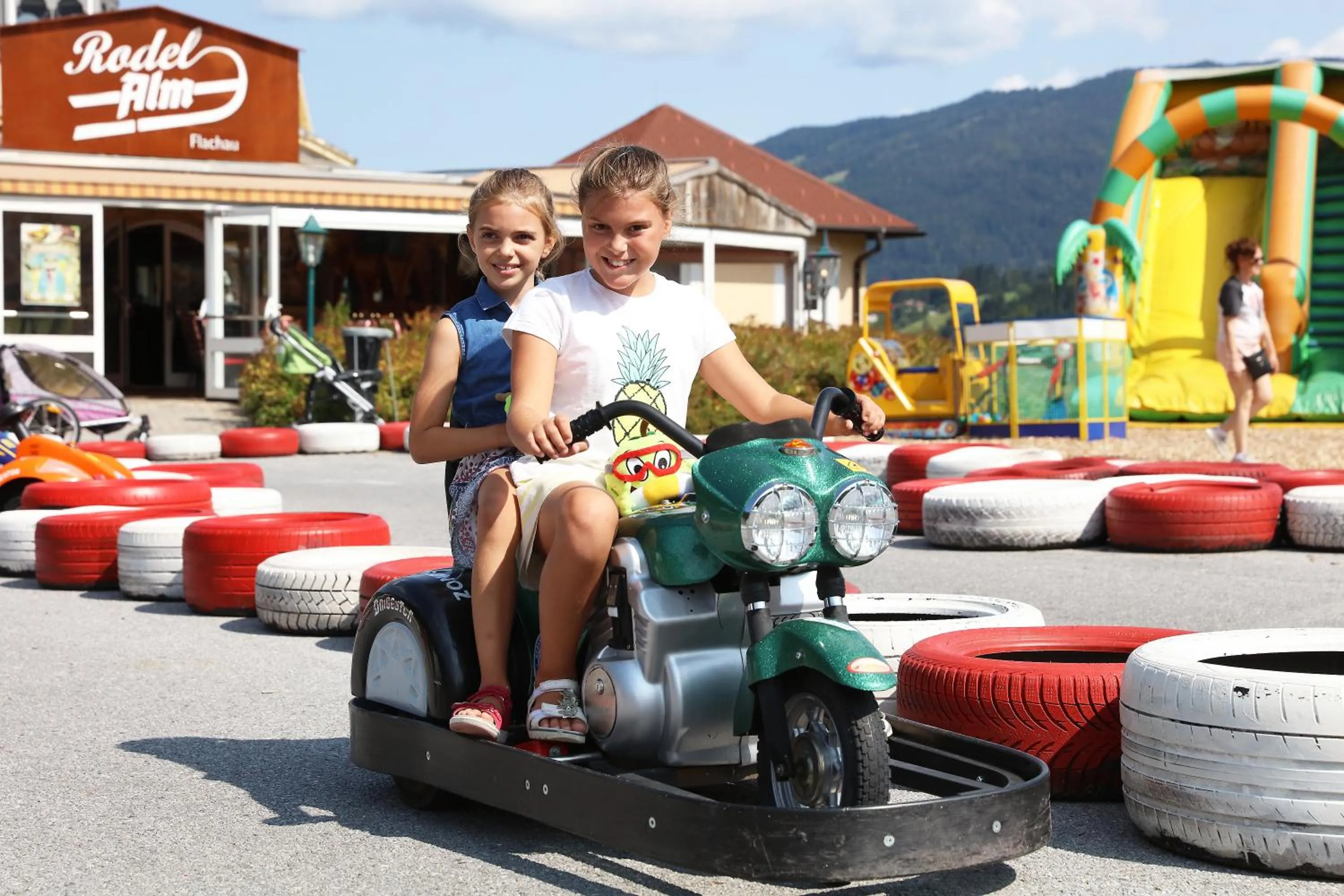 Children play ground in Schlosshotel Lacknerhof