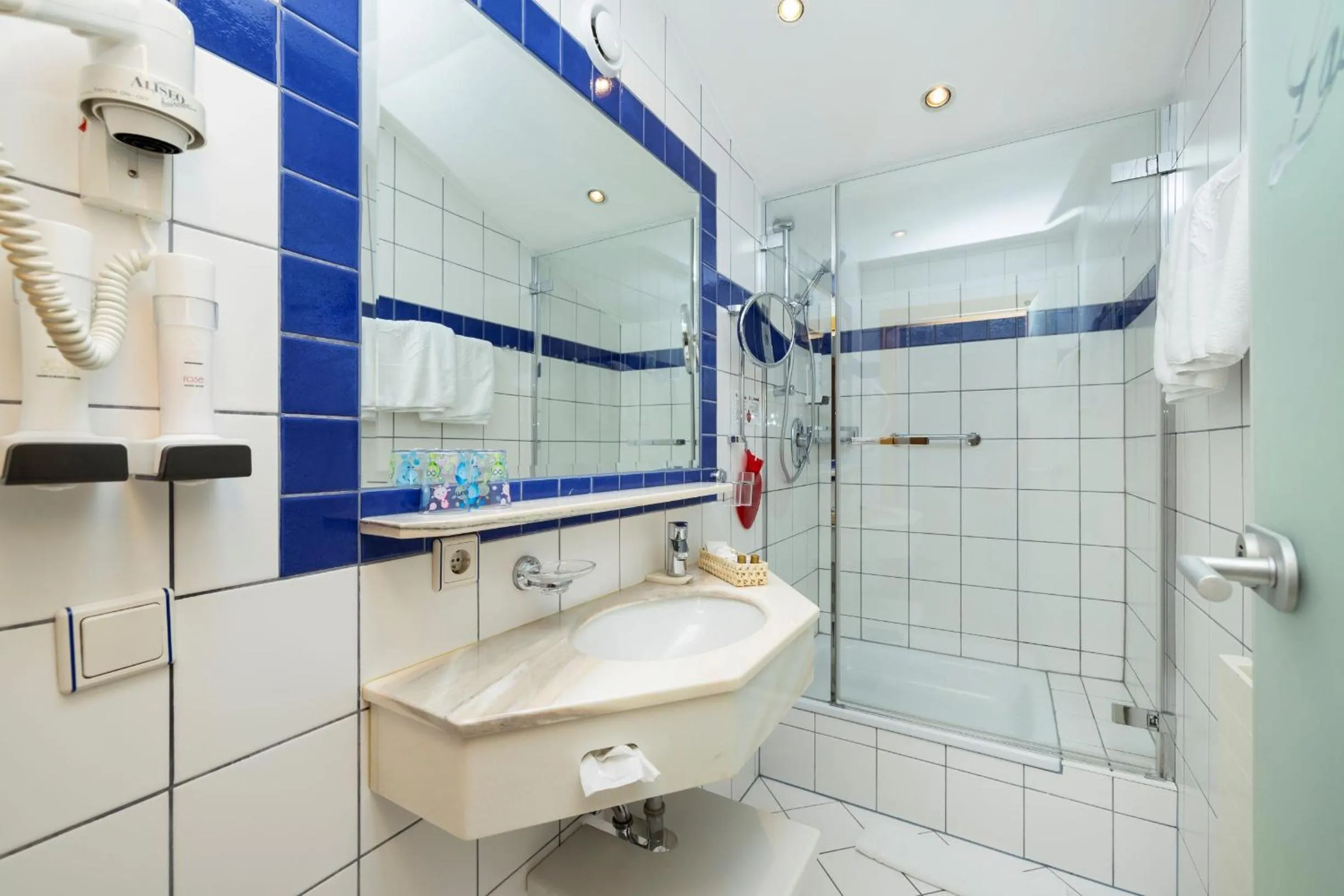 Bathroom in Schlosshotel Lacknerhof