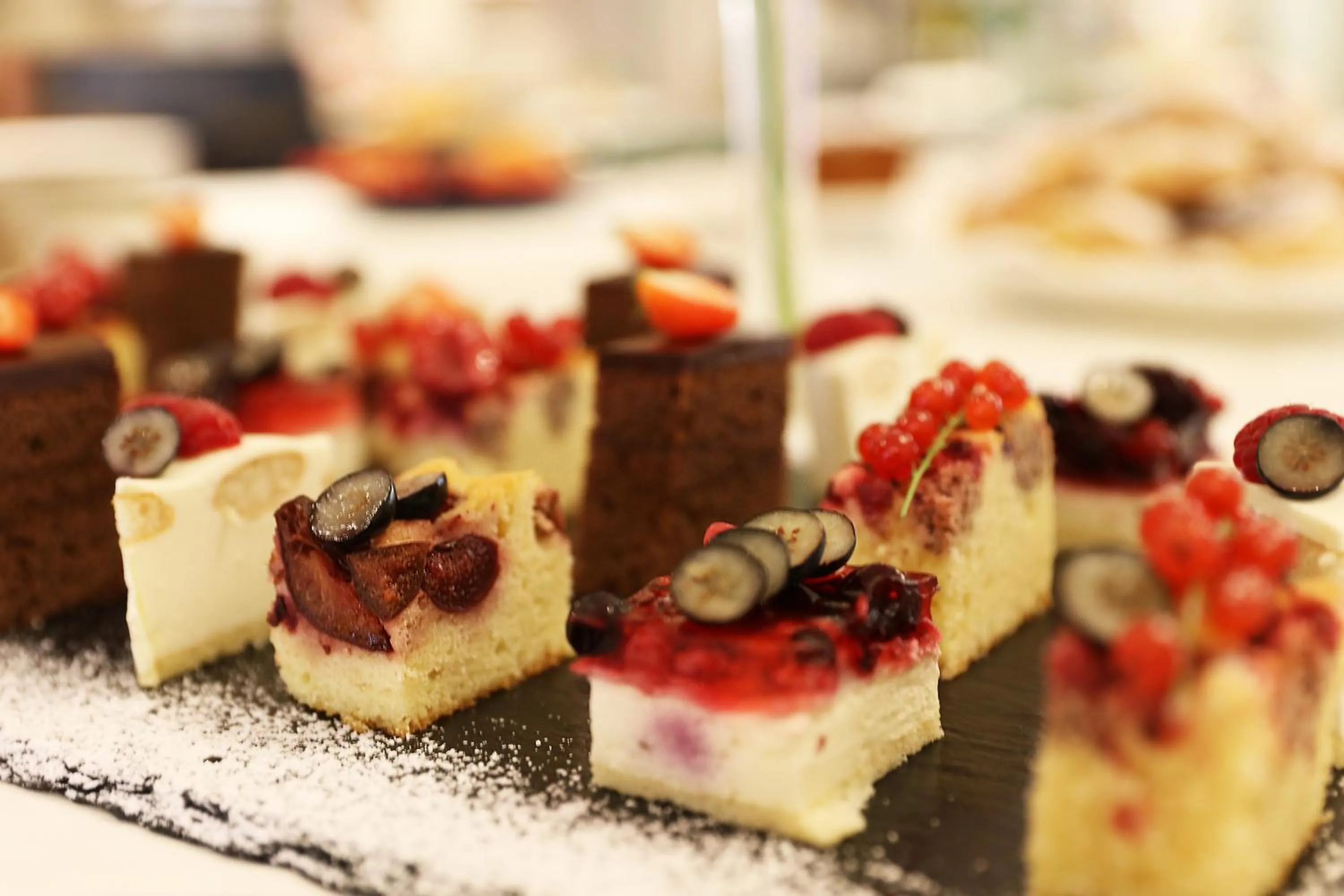 Meals in Schlosshotel Lacknerhof