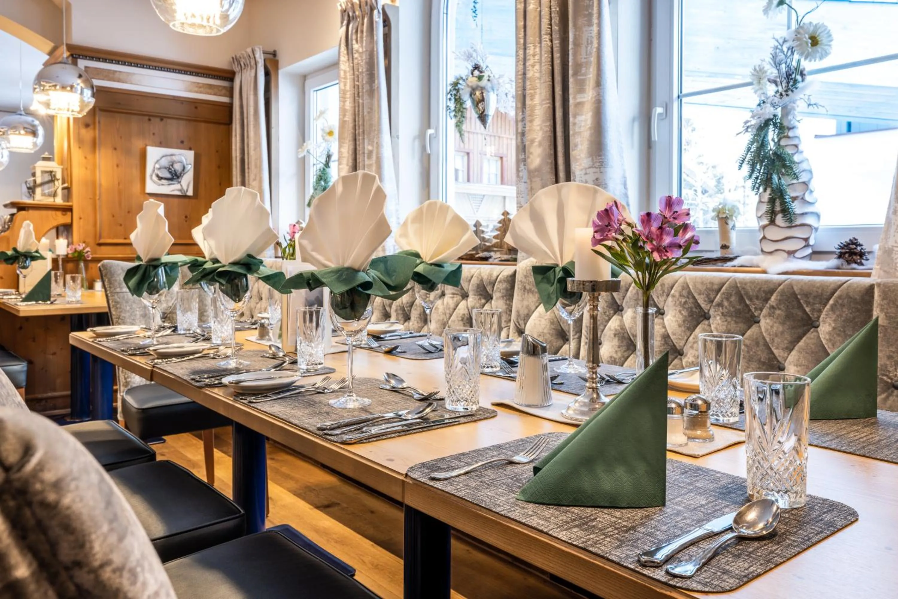 Restaurant/places to eat in Schlosshotel Lacknerhof