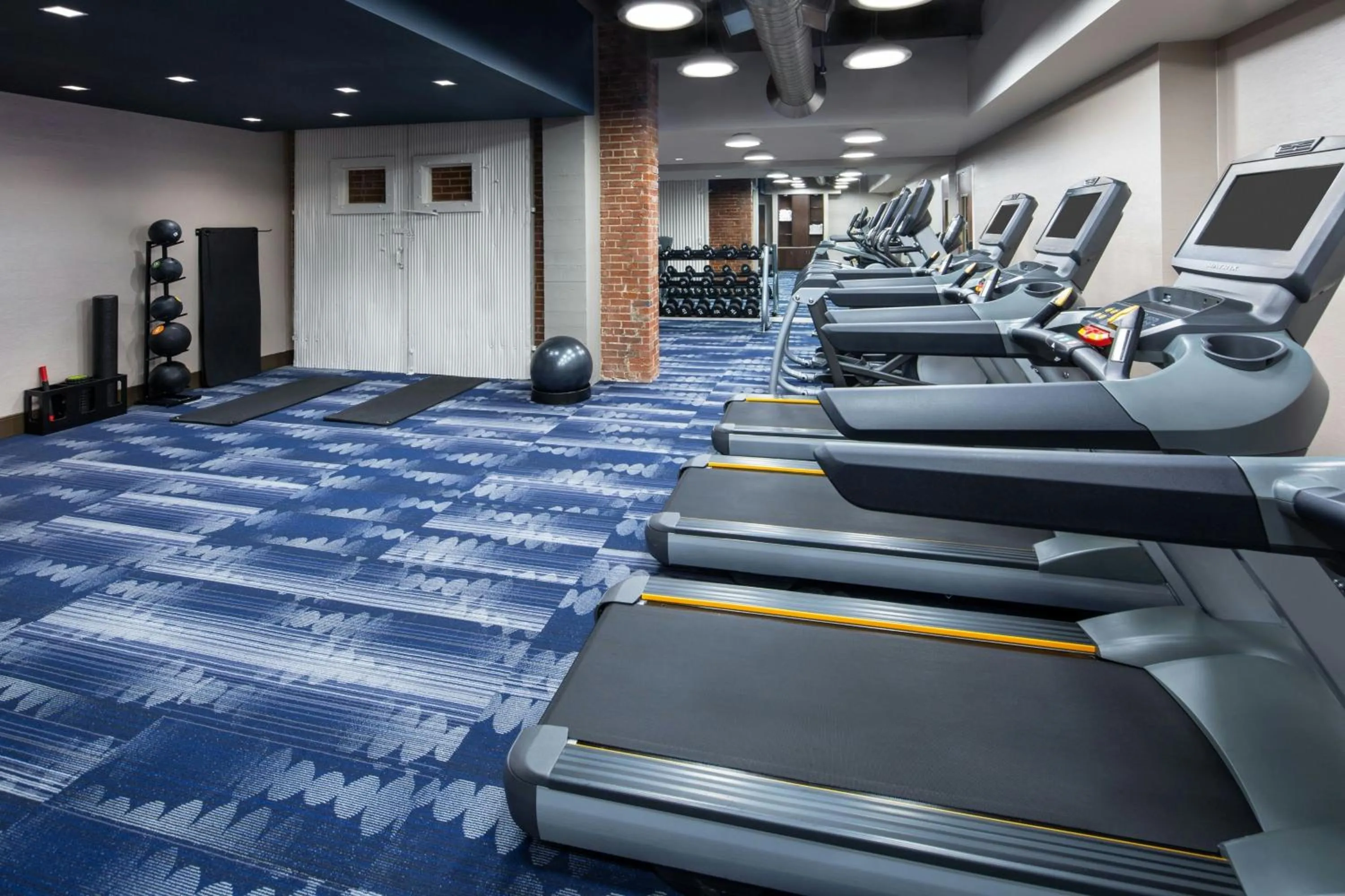 Fitness centre/facilities in Courtyard by Marriott Cape Girardeau Downtown