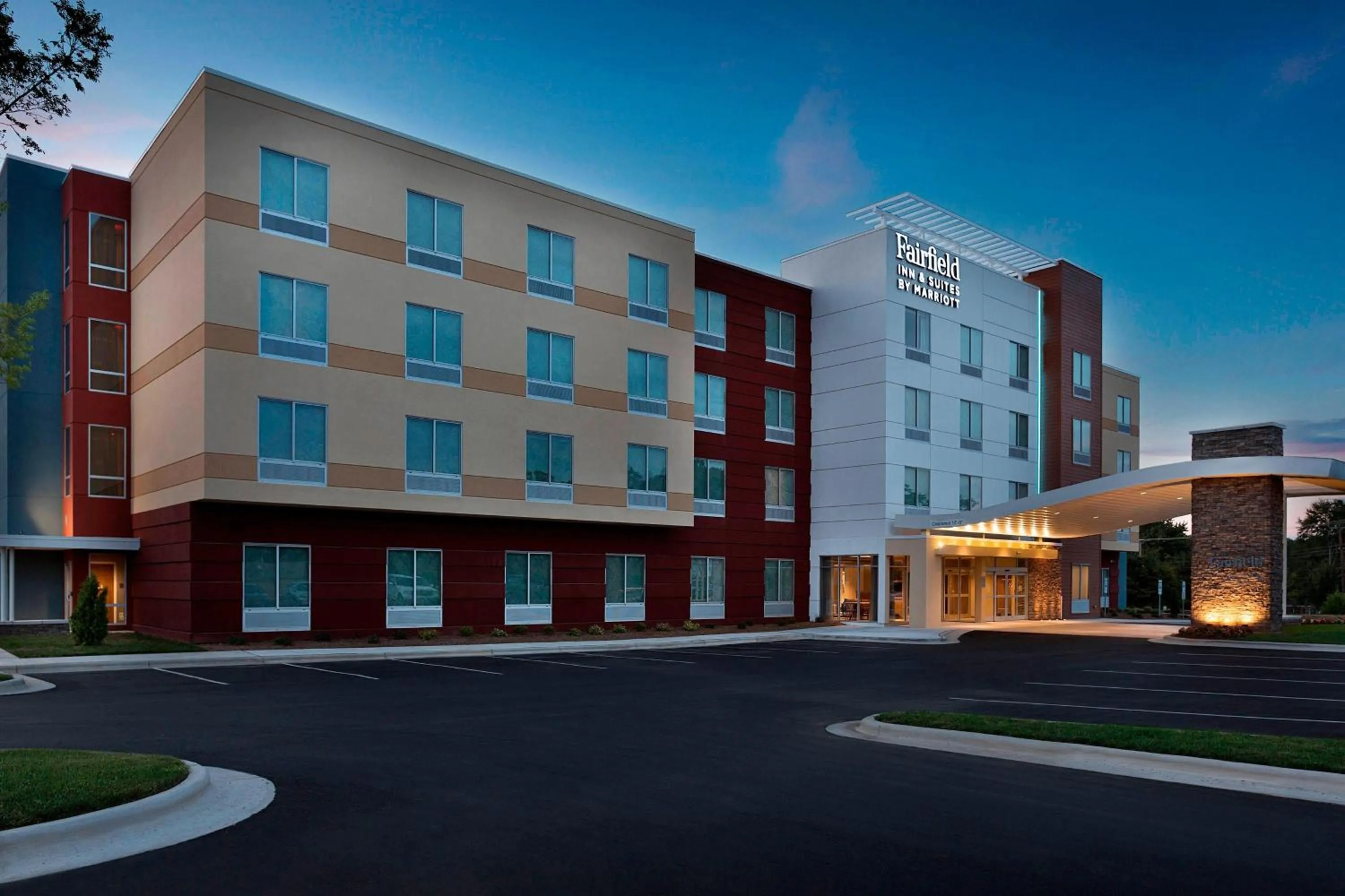 Property building in Fairfield Inn & Suites by Marriott Shelby