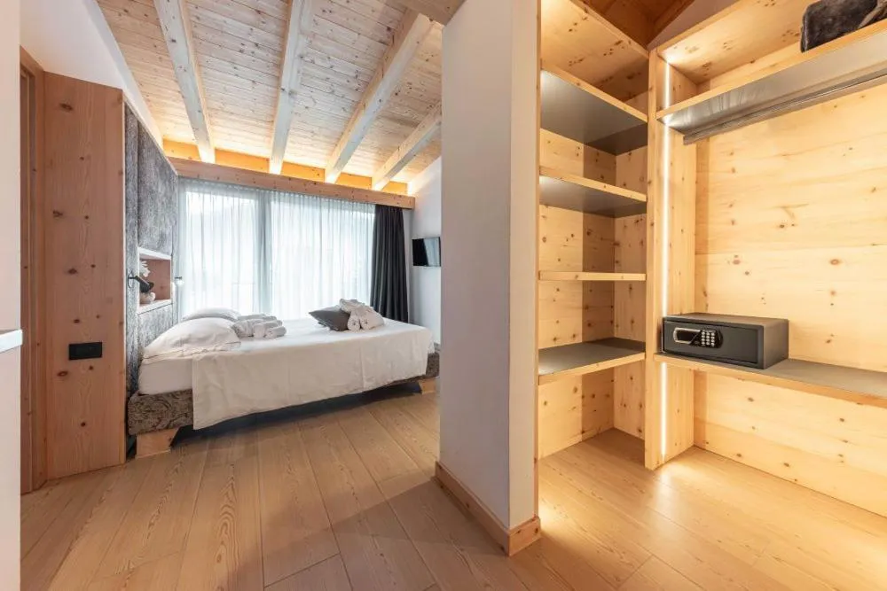 Bed in Hotel La Perla