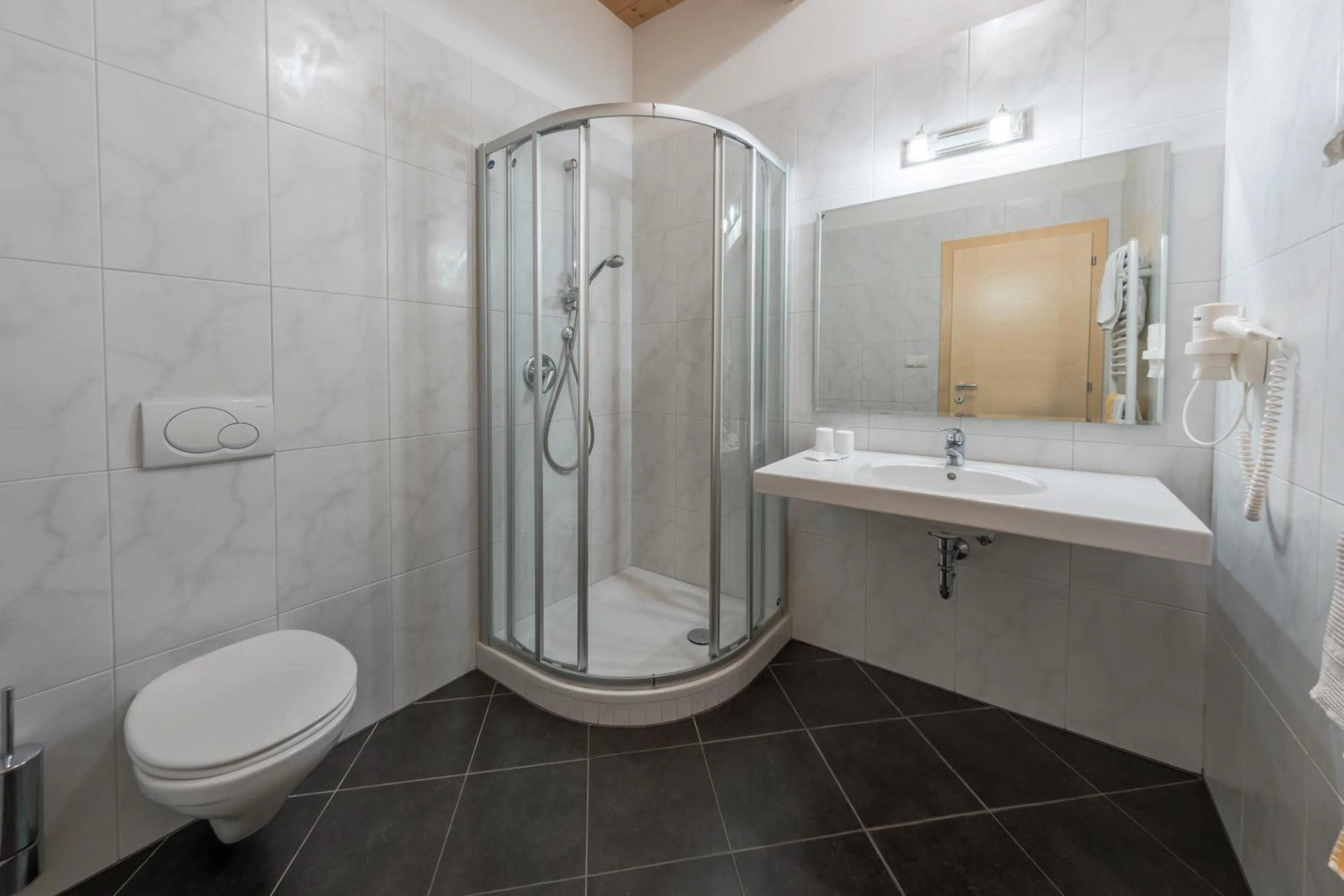 Bathroom in Hotel Untermelz