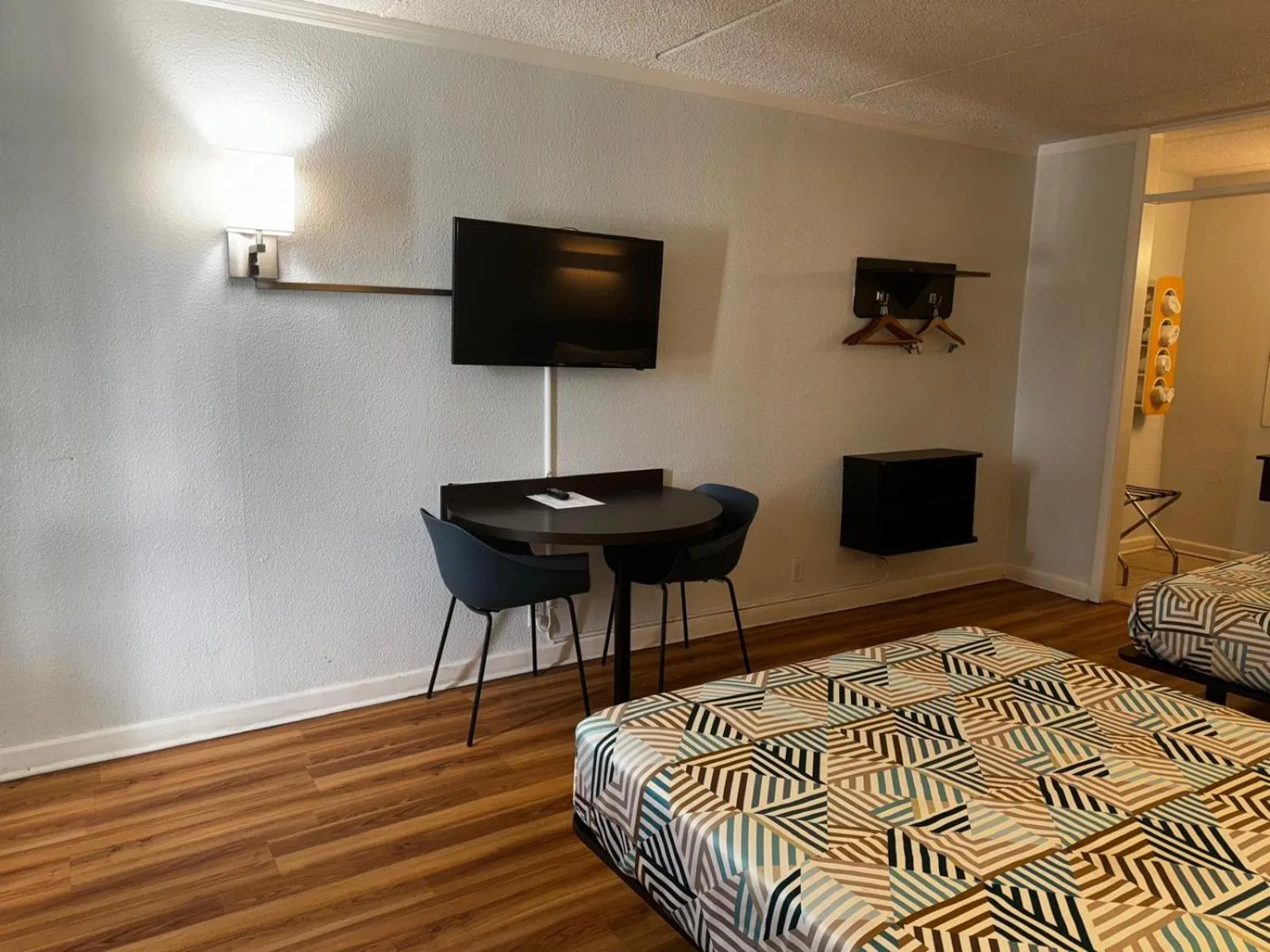 Bedroom, Bed in Motel 6-Tifton, GA