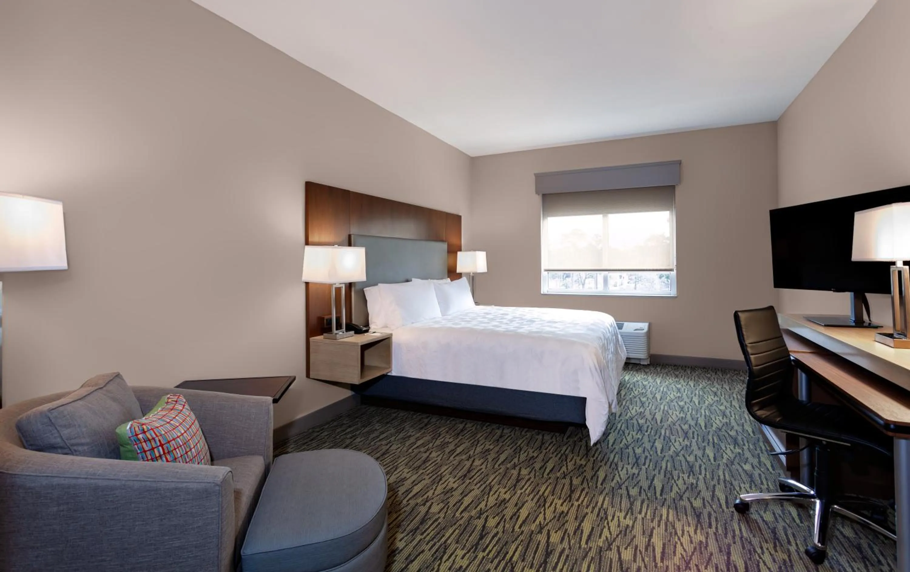 Bed in Holiday Inn - Tallahassee E Capitol - Univ by IHG