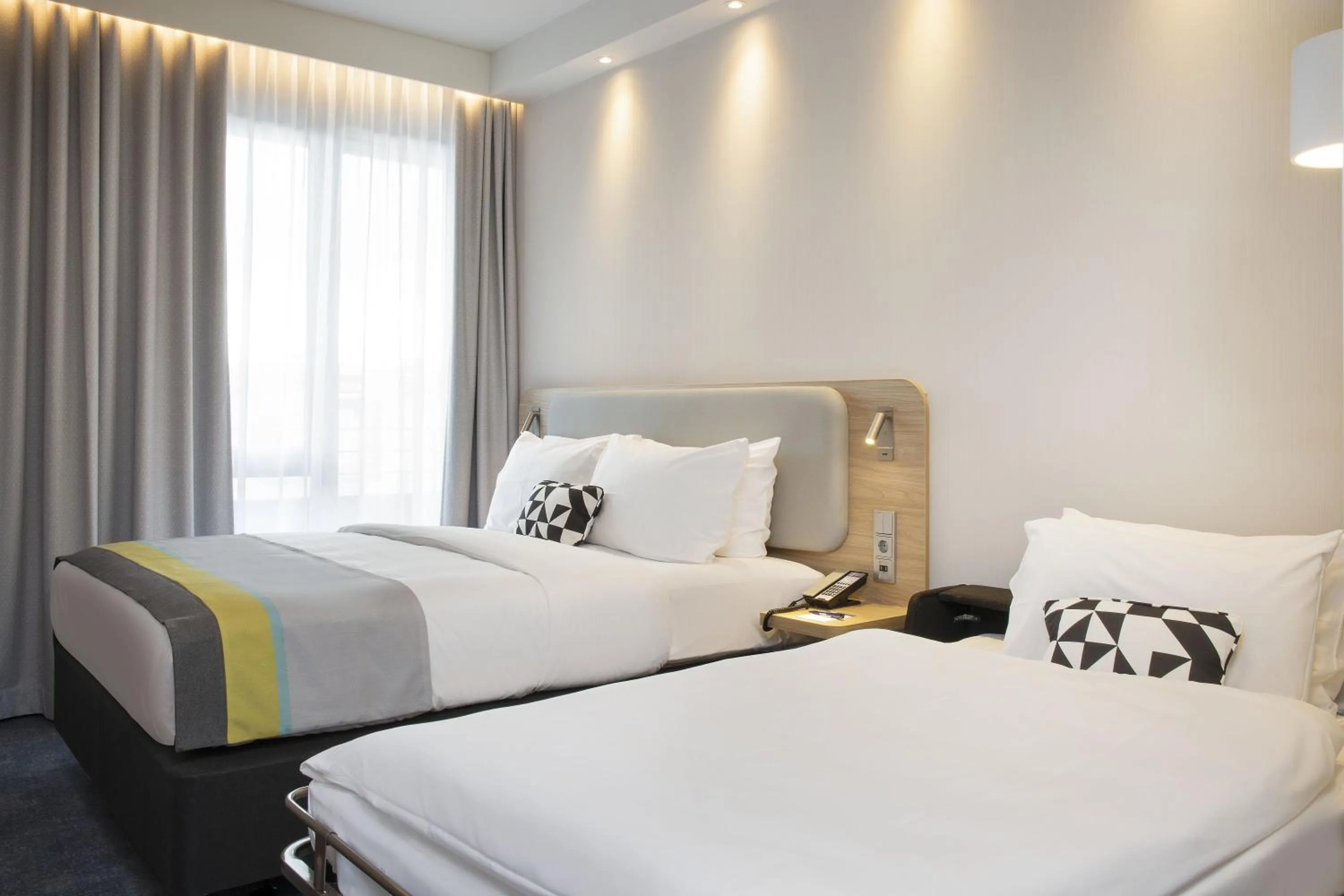 Photo of the whole room, Bed in Holiday Inn Express Stuttgart-Waiblingen by IHG