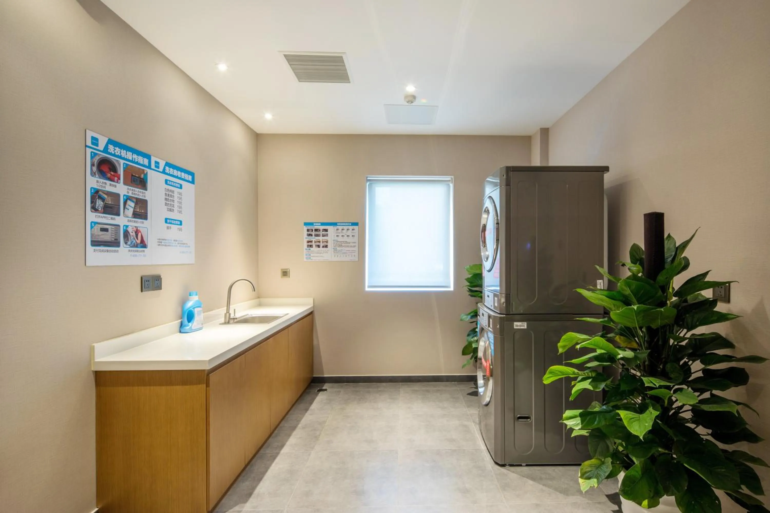 Other, Lobby/Reception in Holiday Inn Express - Shaoxing Paojiang, an IHG Hotel