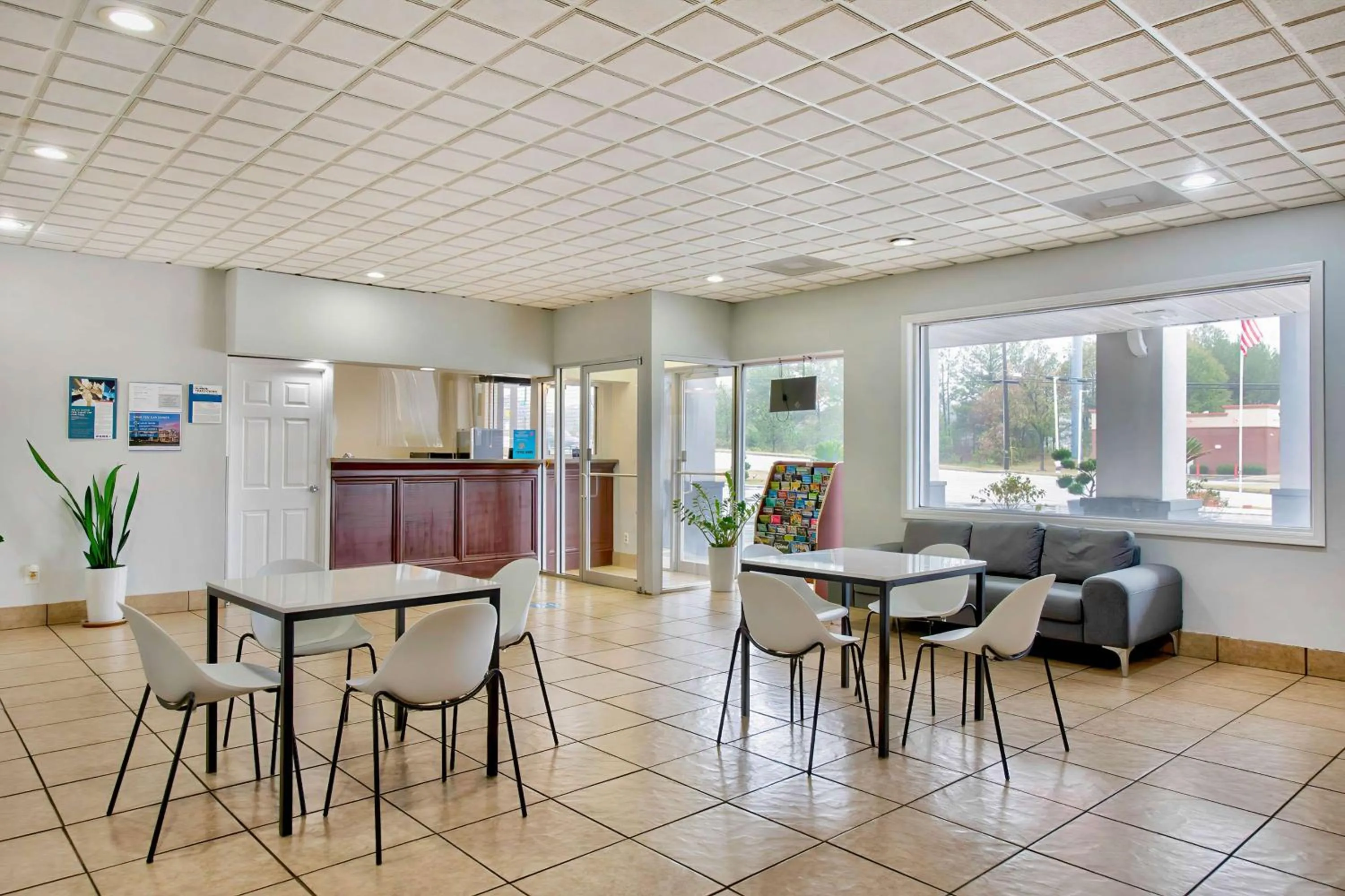 Lobby or reception in Motel 6 Byron, Ga