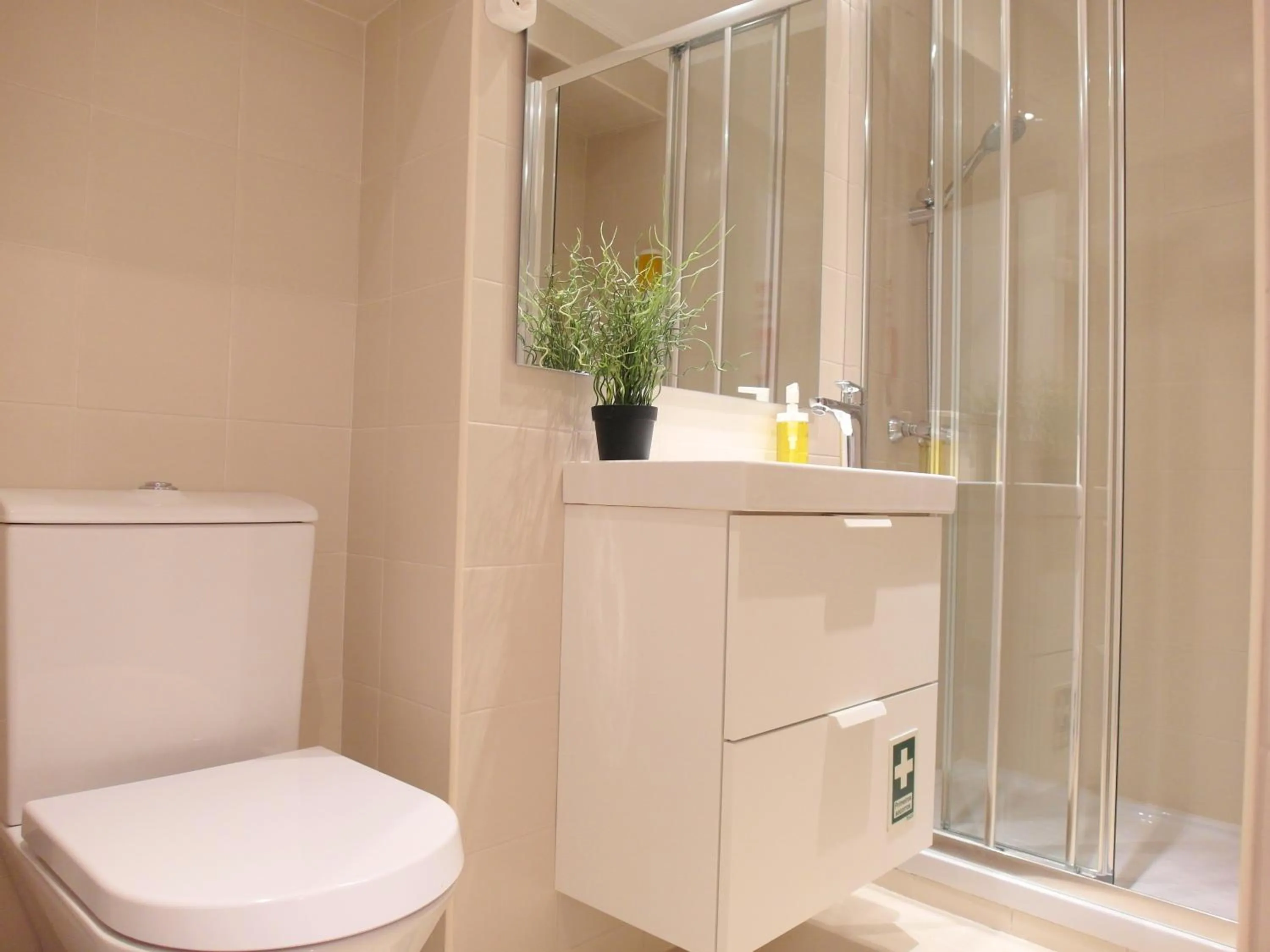 Bathroom in SantoSweethome 2