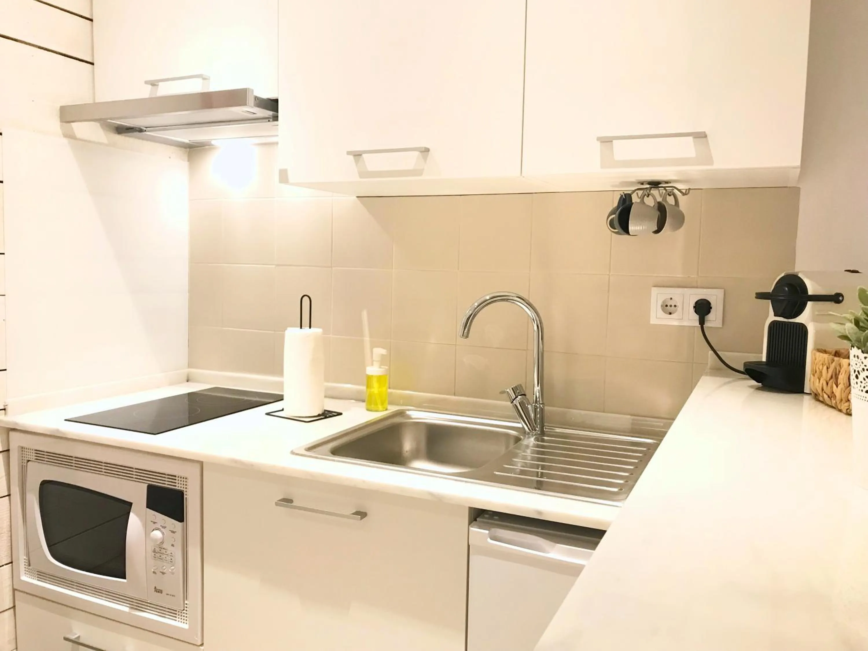 Coffee/tea facilities in SantoSweethome 2