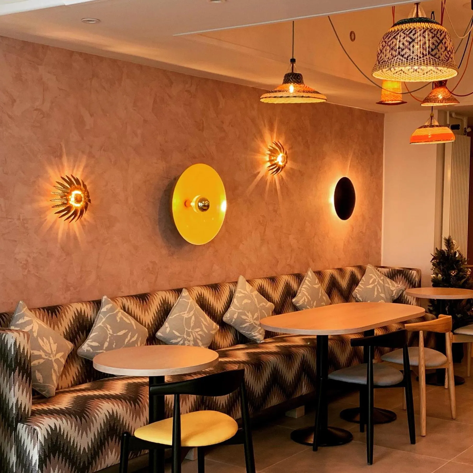 Seating area in Bayview Hotel