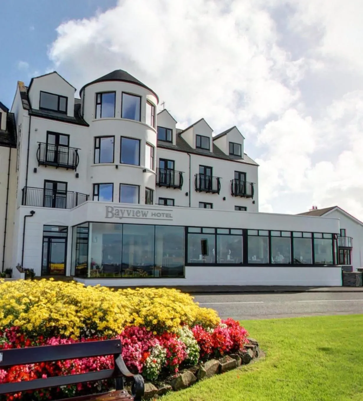 Facade/entrance in Bayview Hotel