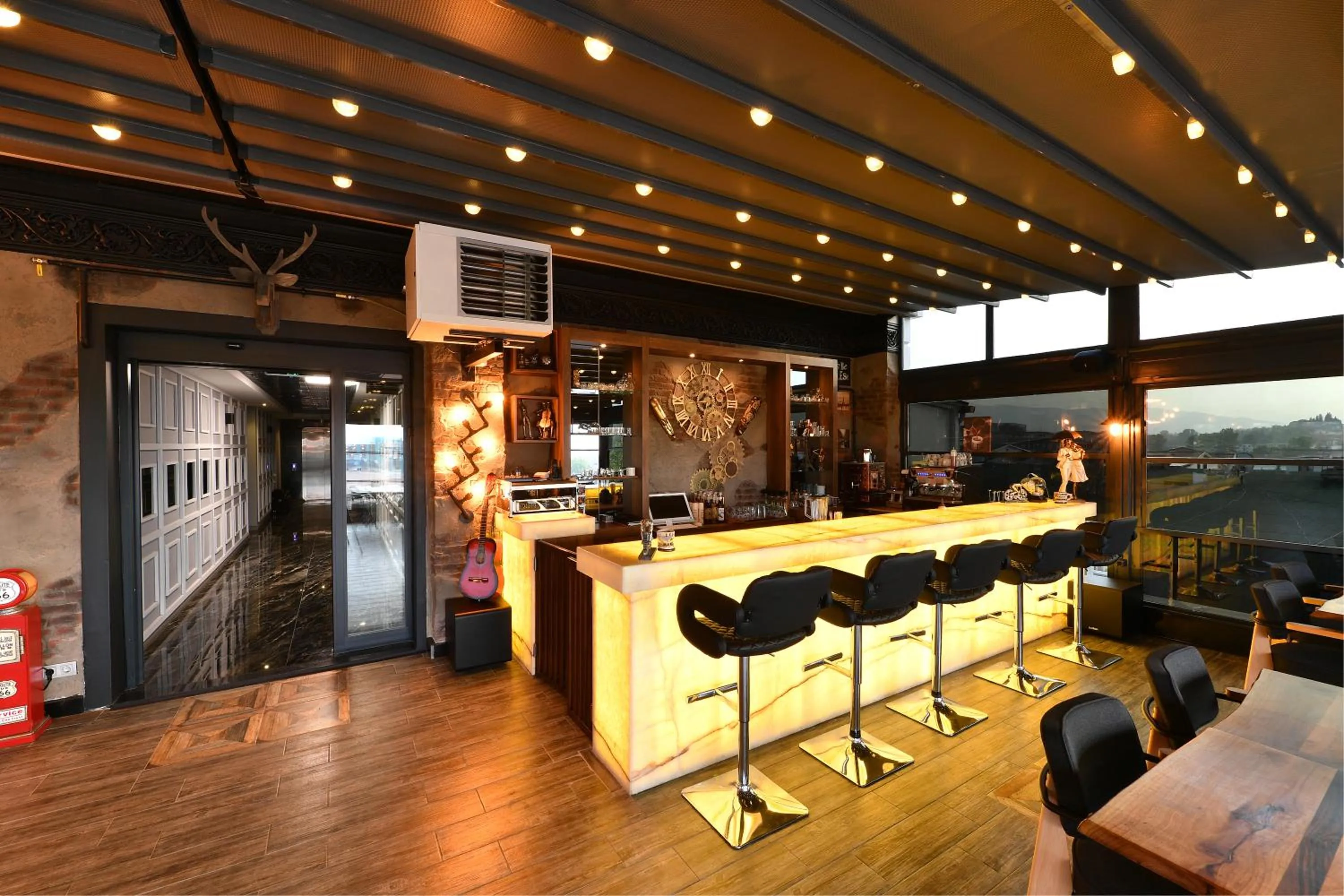 D'LUX BOUTİQUE HOTEL