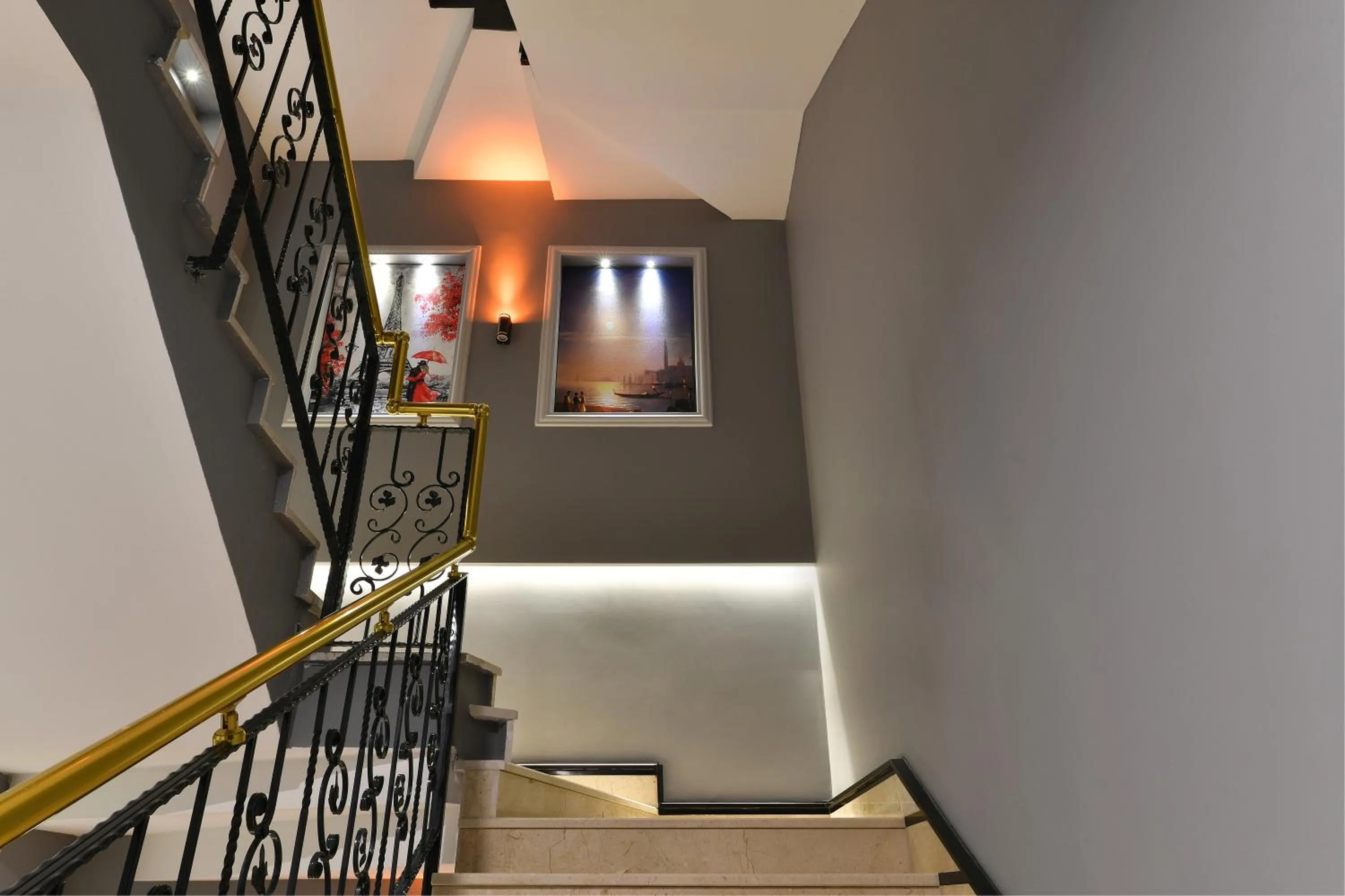 D'LUX BOUTİQUE HOTEL