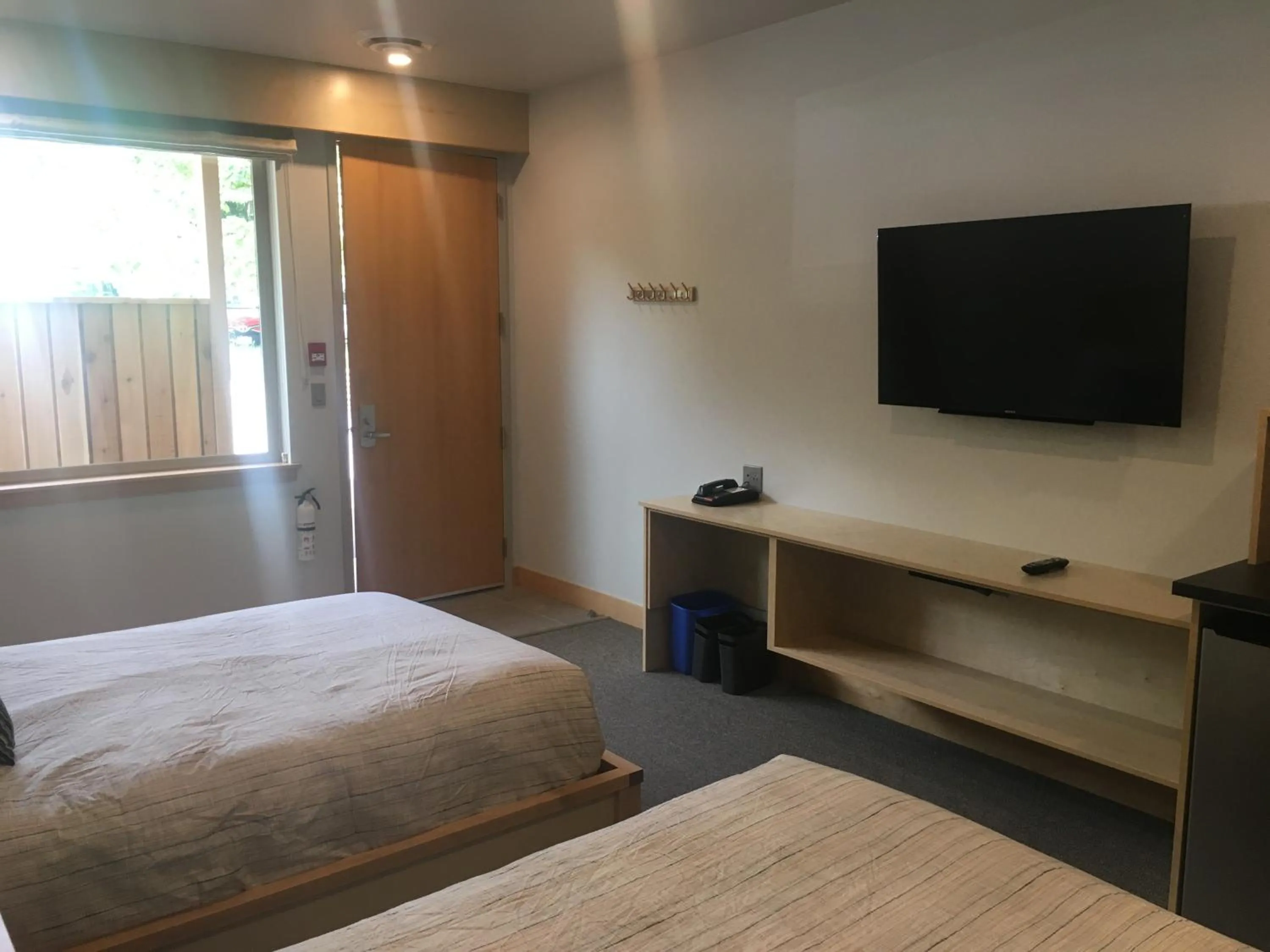 Photo of the whole room, Bed in Harbour House Hotel