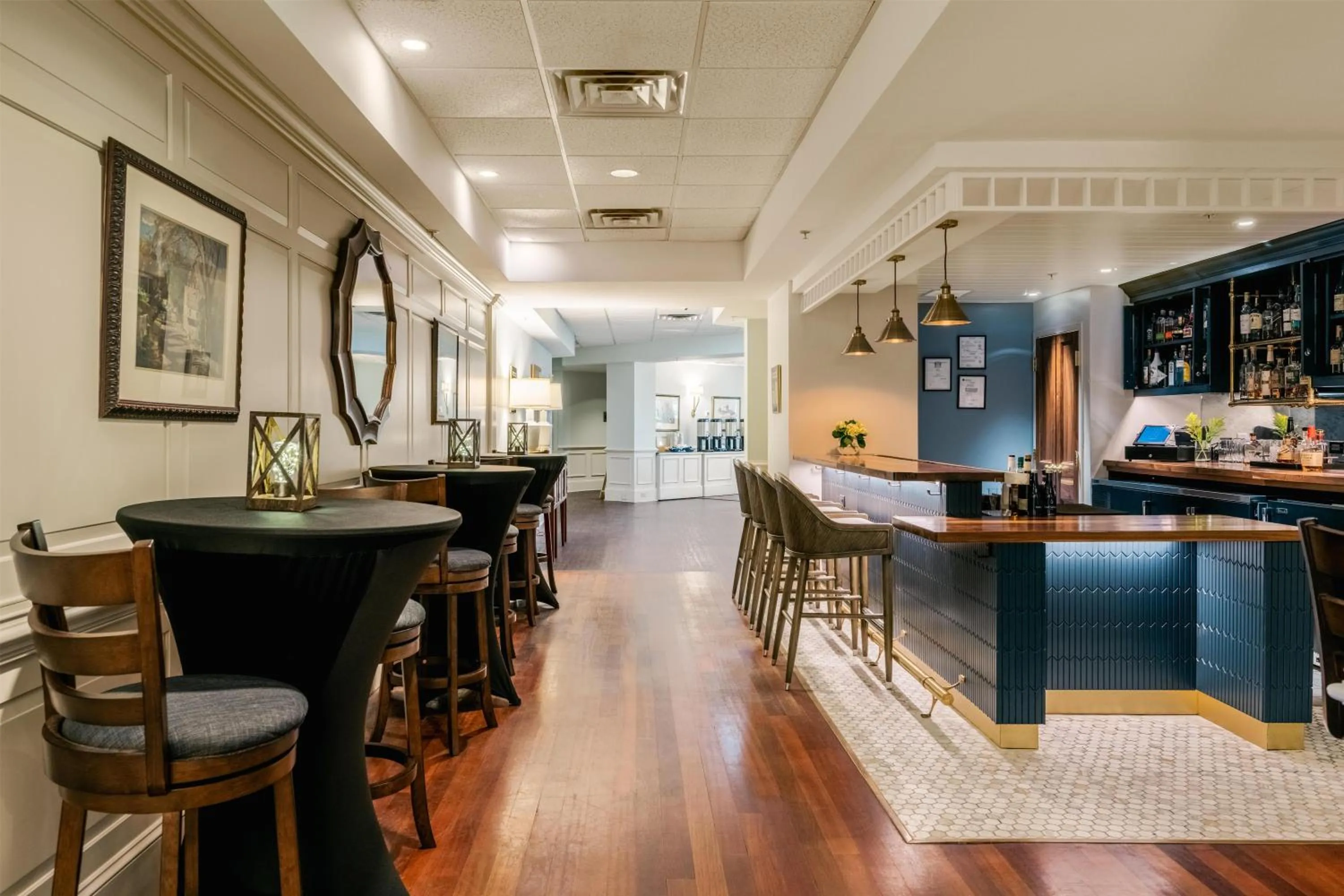 Lounge or bar in The Bellmoor Inn and Spa