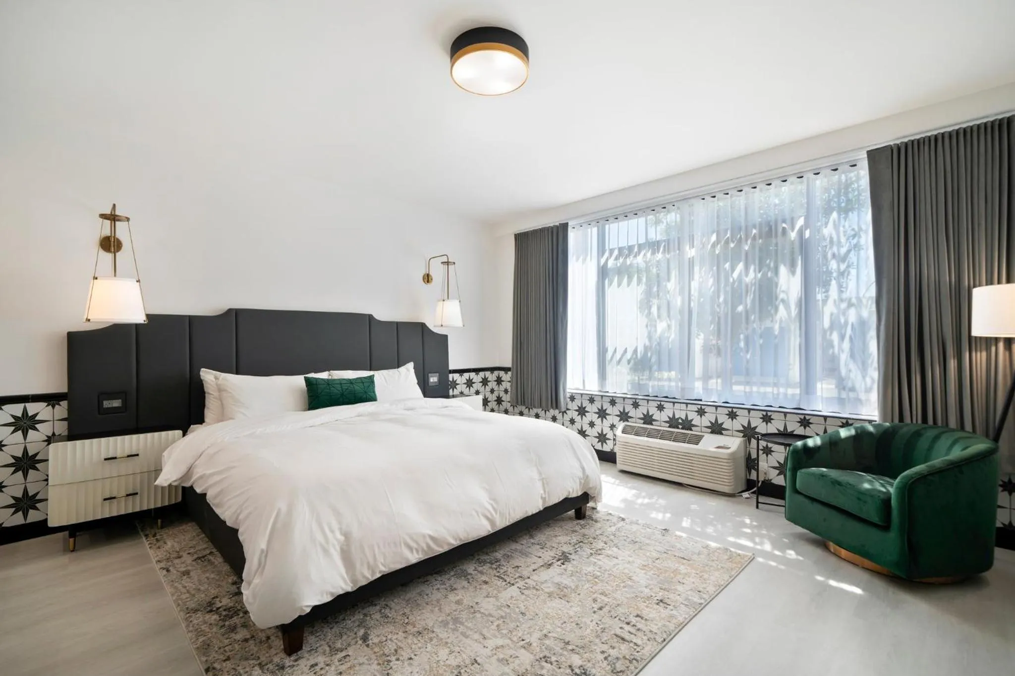 Bed in Casablanca Inn