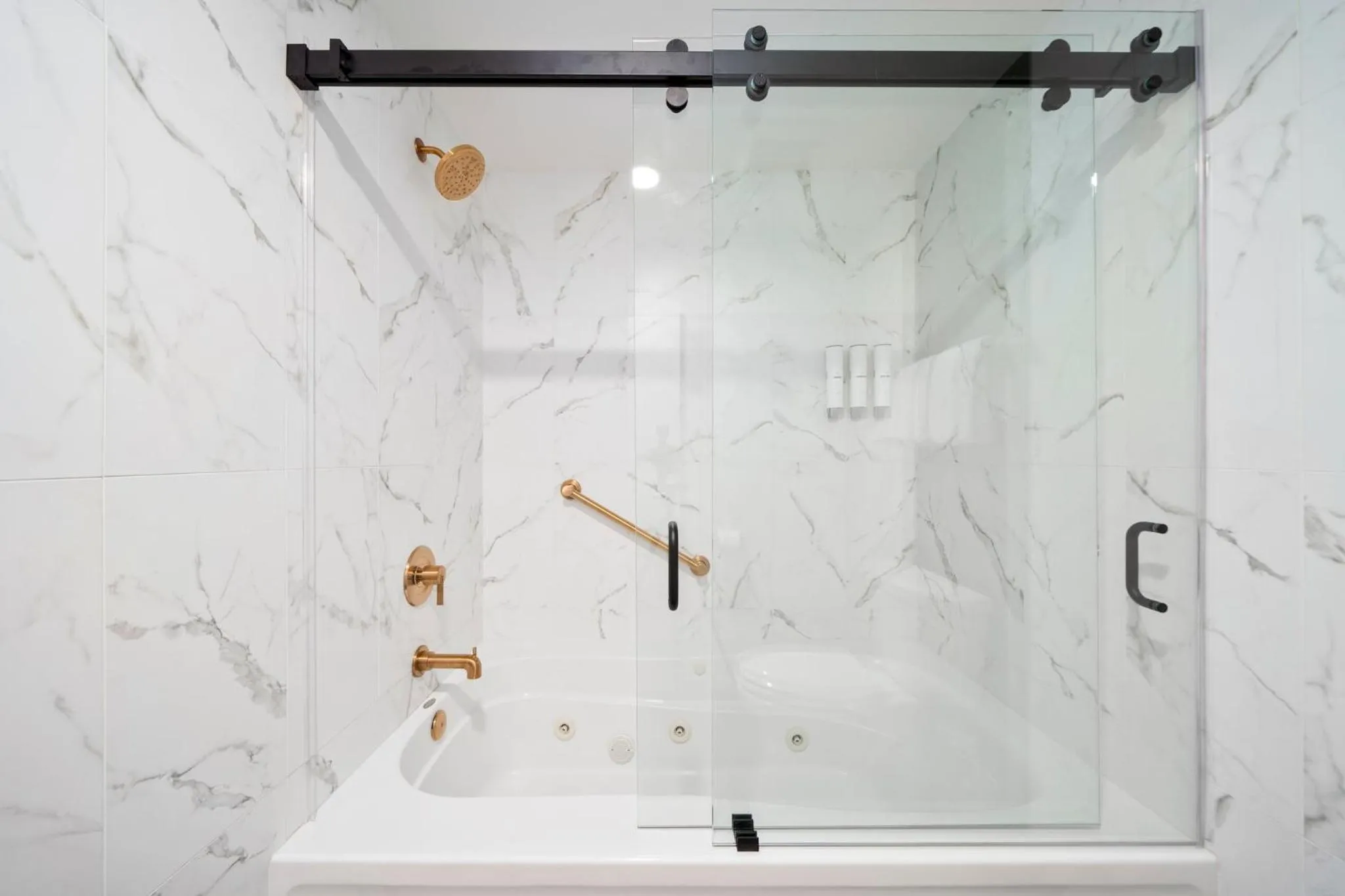 Shower in Casablanca Inn