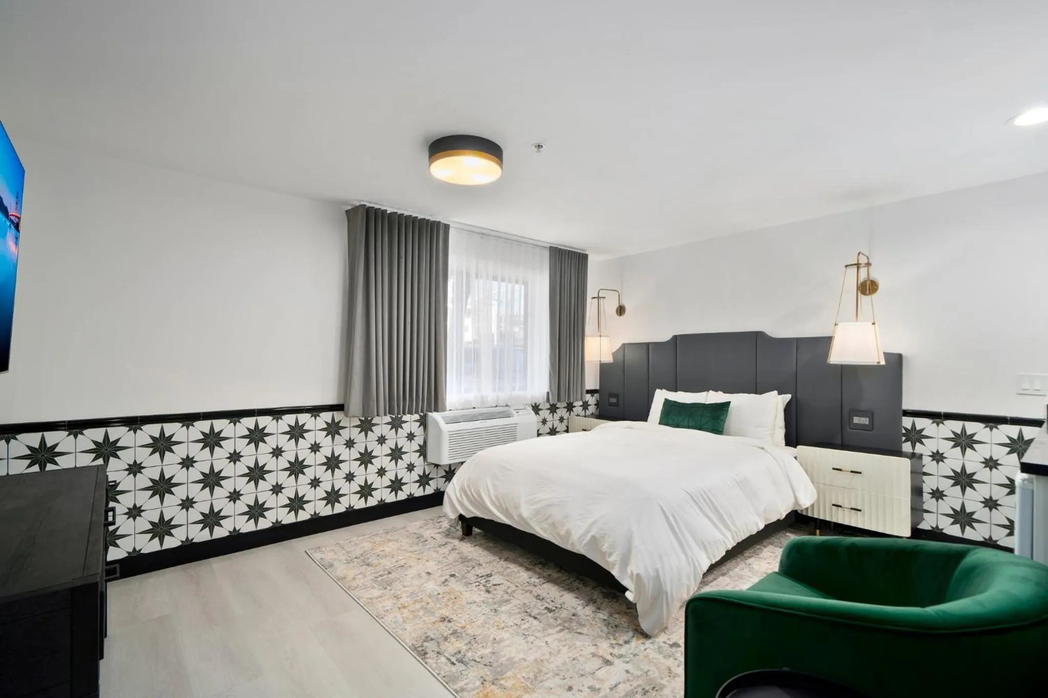 Bed in Casablanca Inn