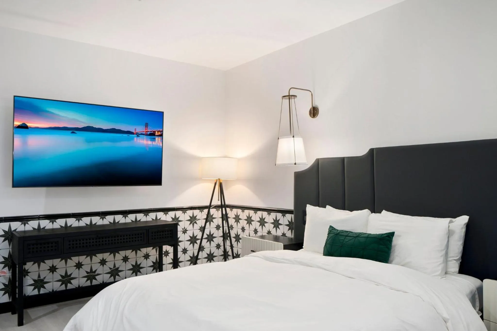 Bed in Casablanca Inn