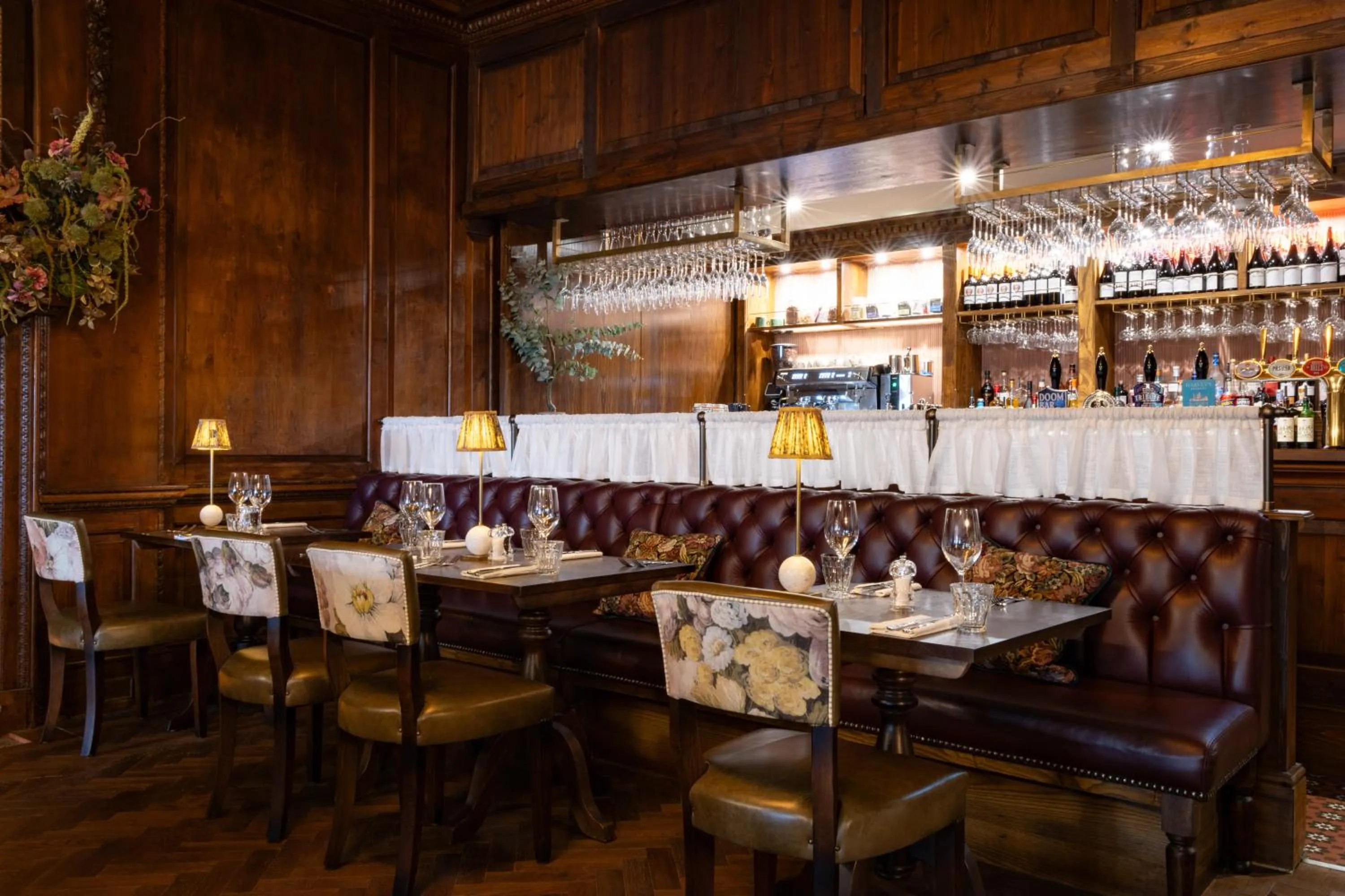 Restaurant/places to eat in The White Hart - A Heartwood Inn