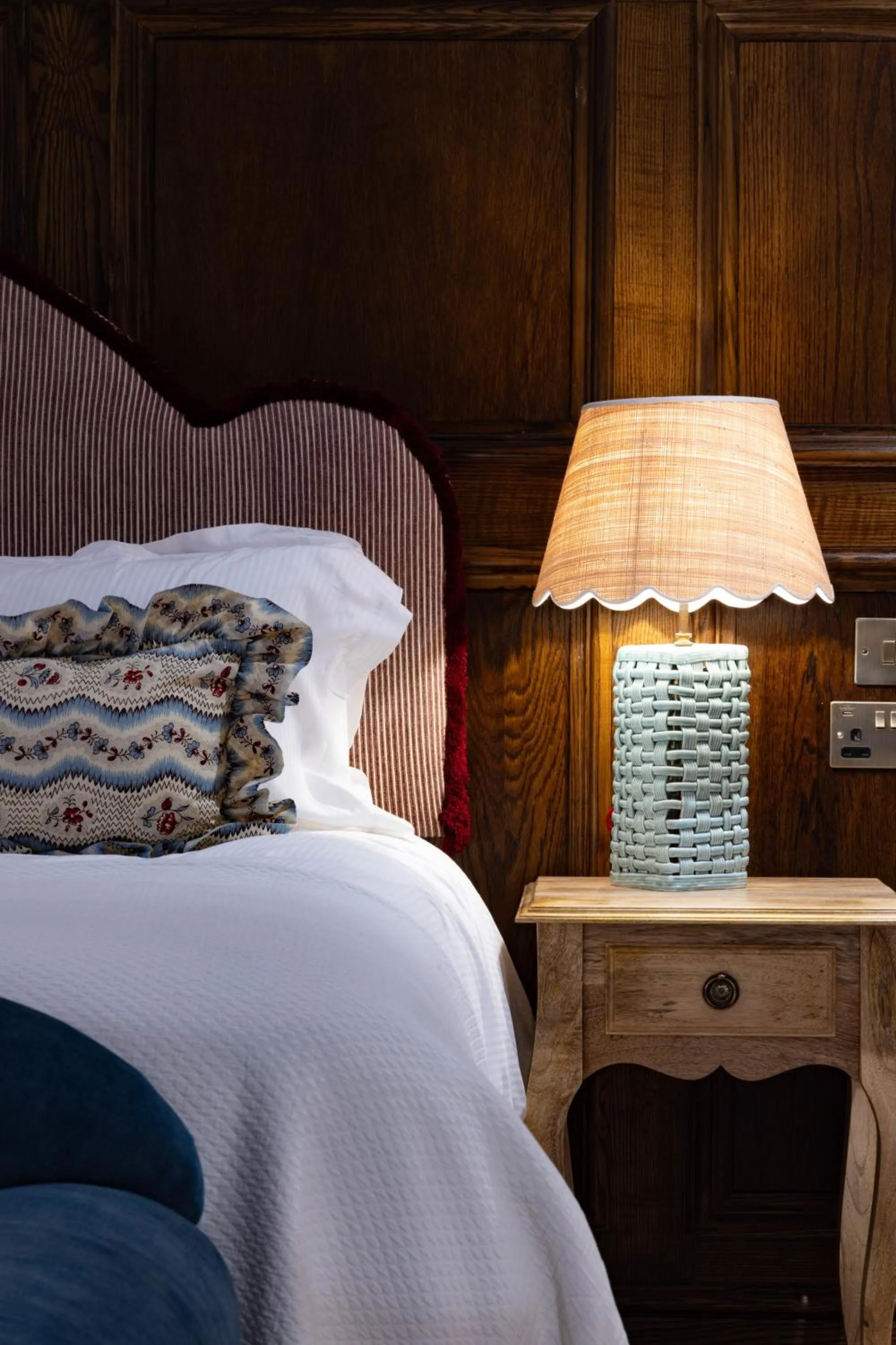 Bed in The White Hart - A Heartwood Inn