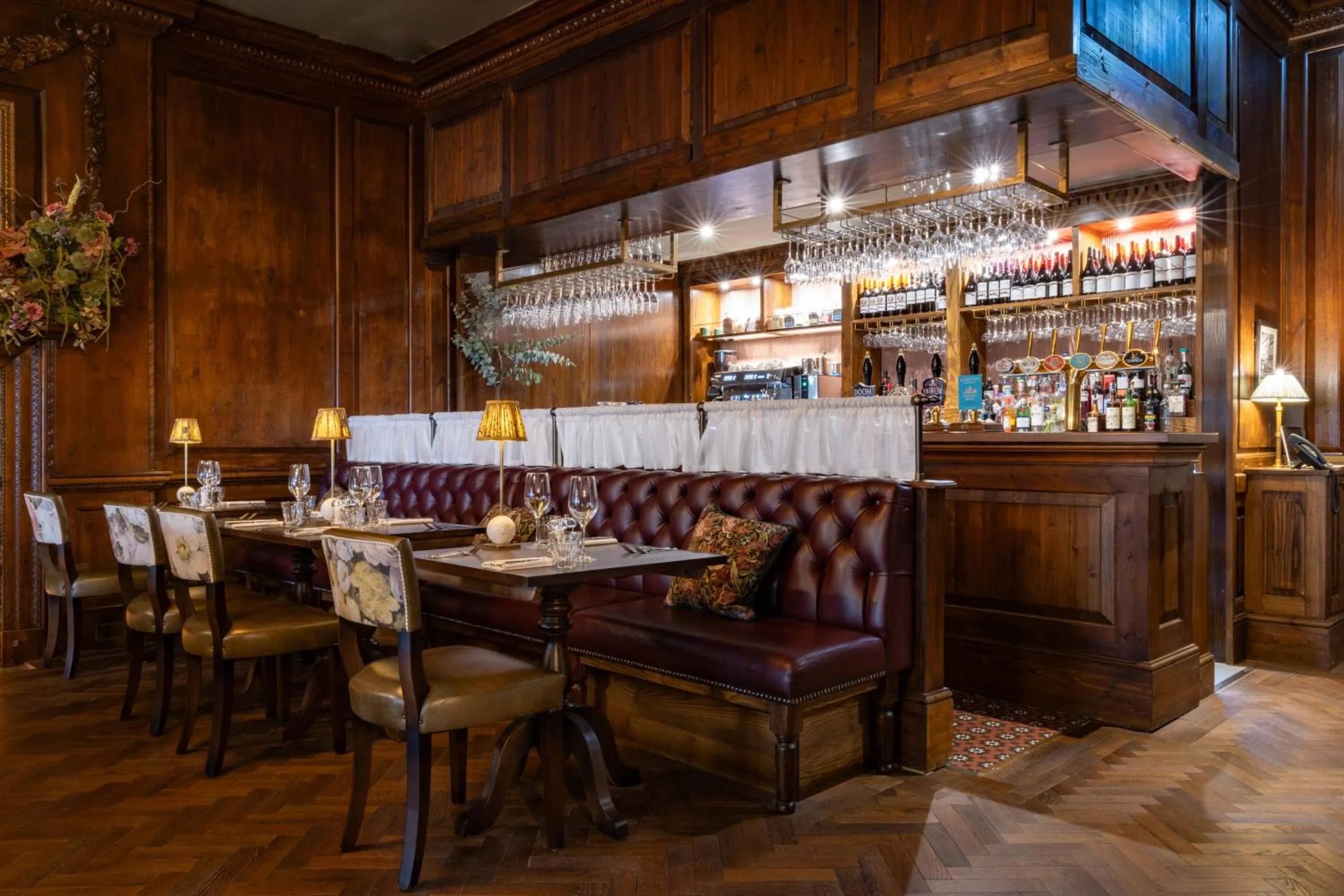 Restaurant/places to eat in The White Hart - A Heartwood Inn