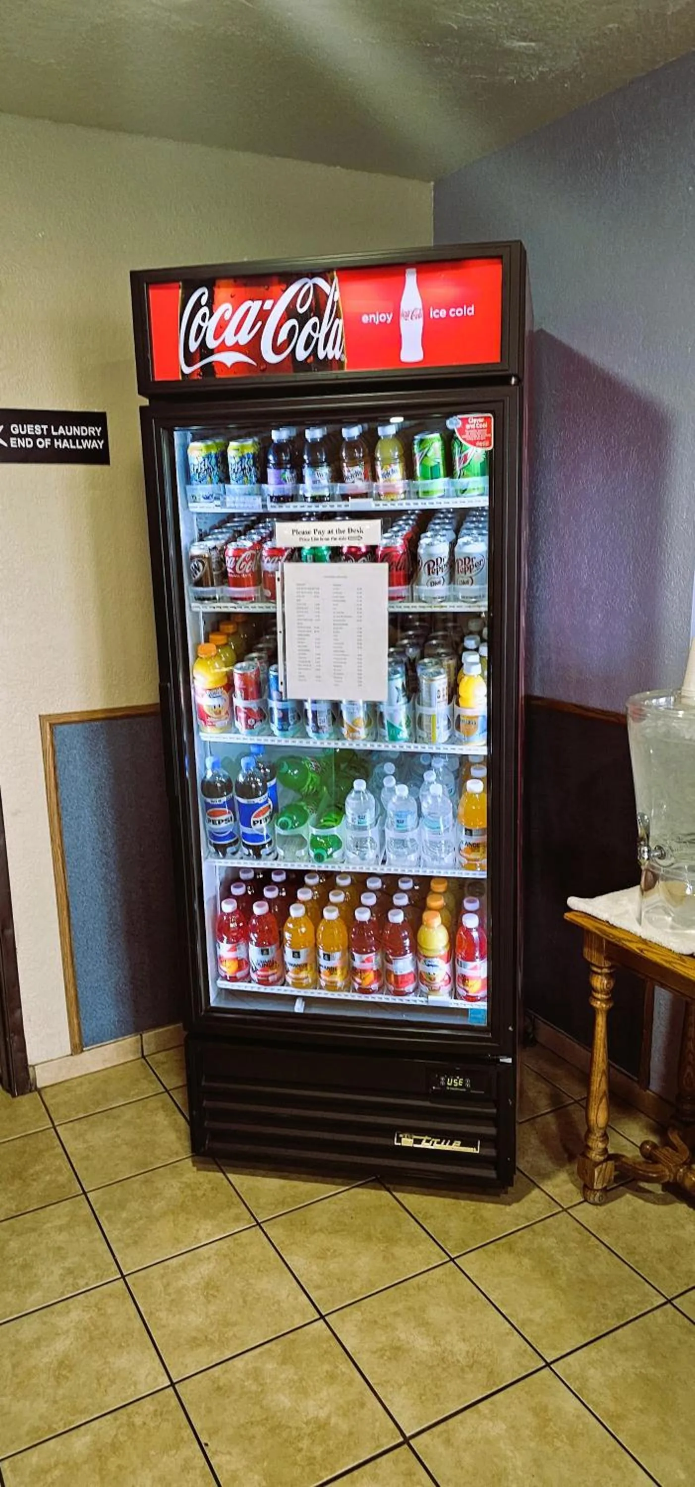 Lobby or reception in Grizzly Inn