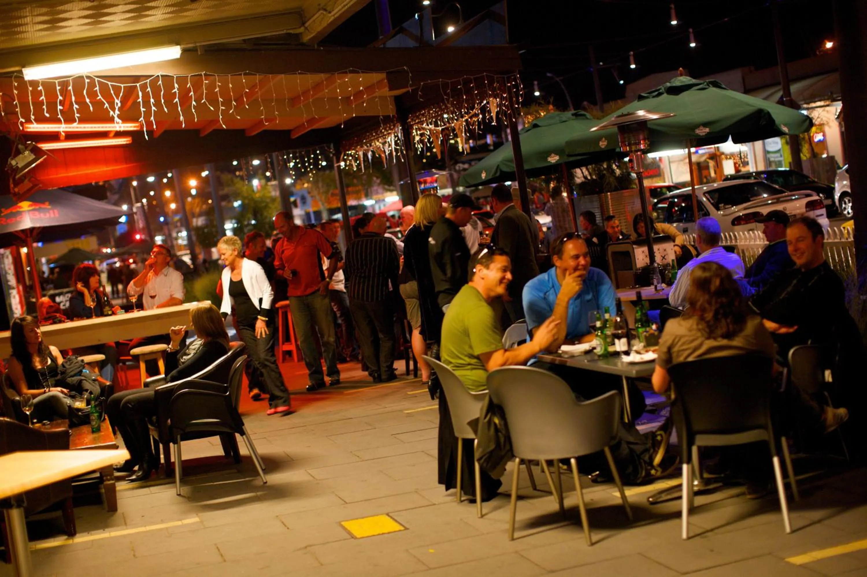 Restaurant/places to eat in Lake Point Motel