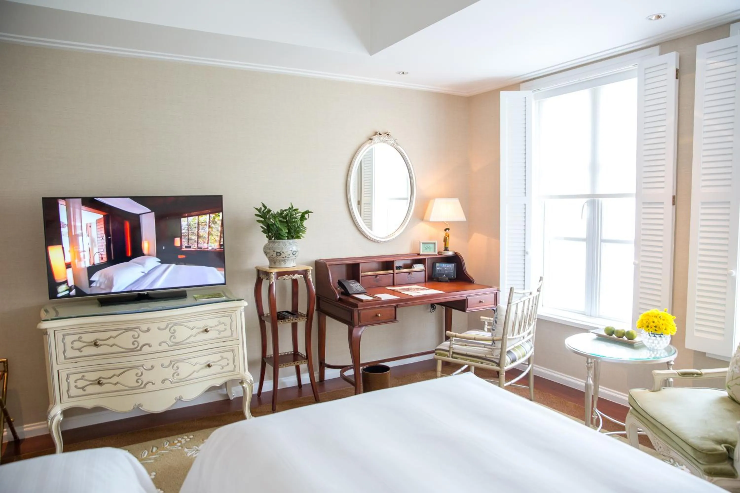 Evening entertainment, Bed in Park Hyatt Saigon