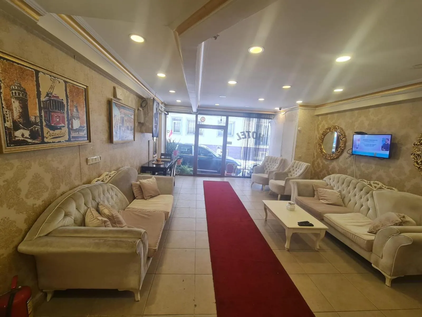 Lobby or reception in şah otel