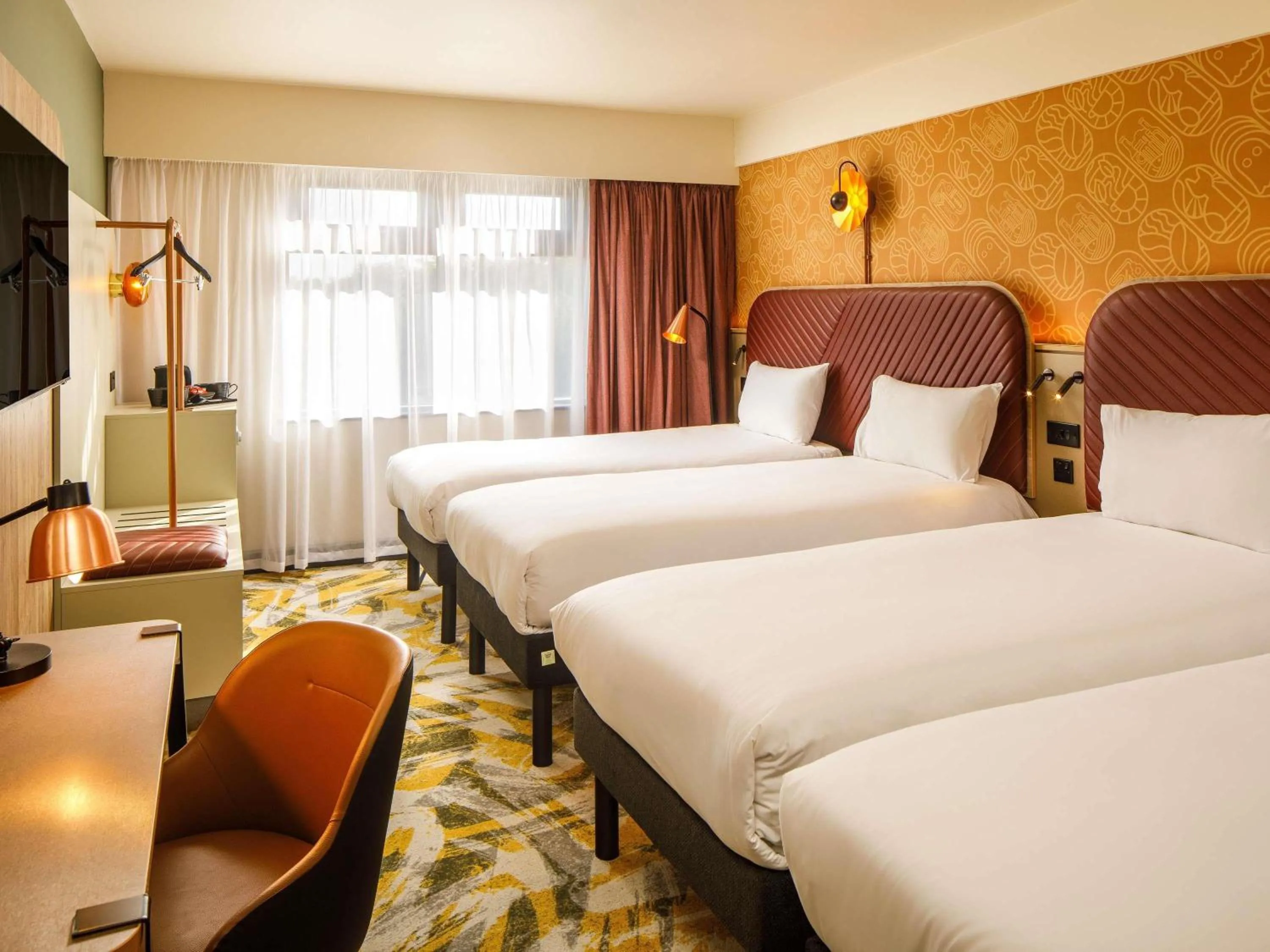 Bedroom, Bed in ibis Styles York Centre