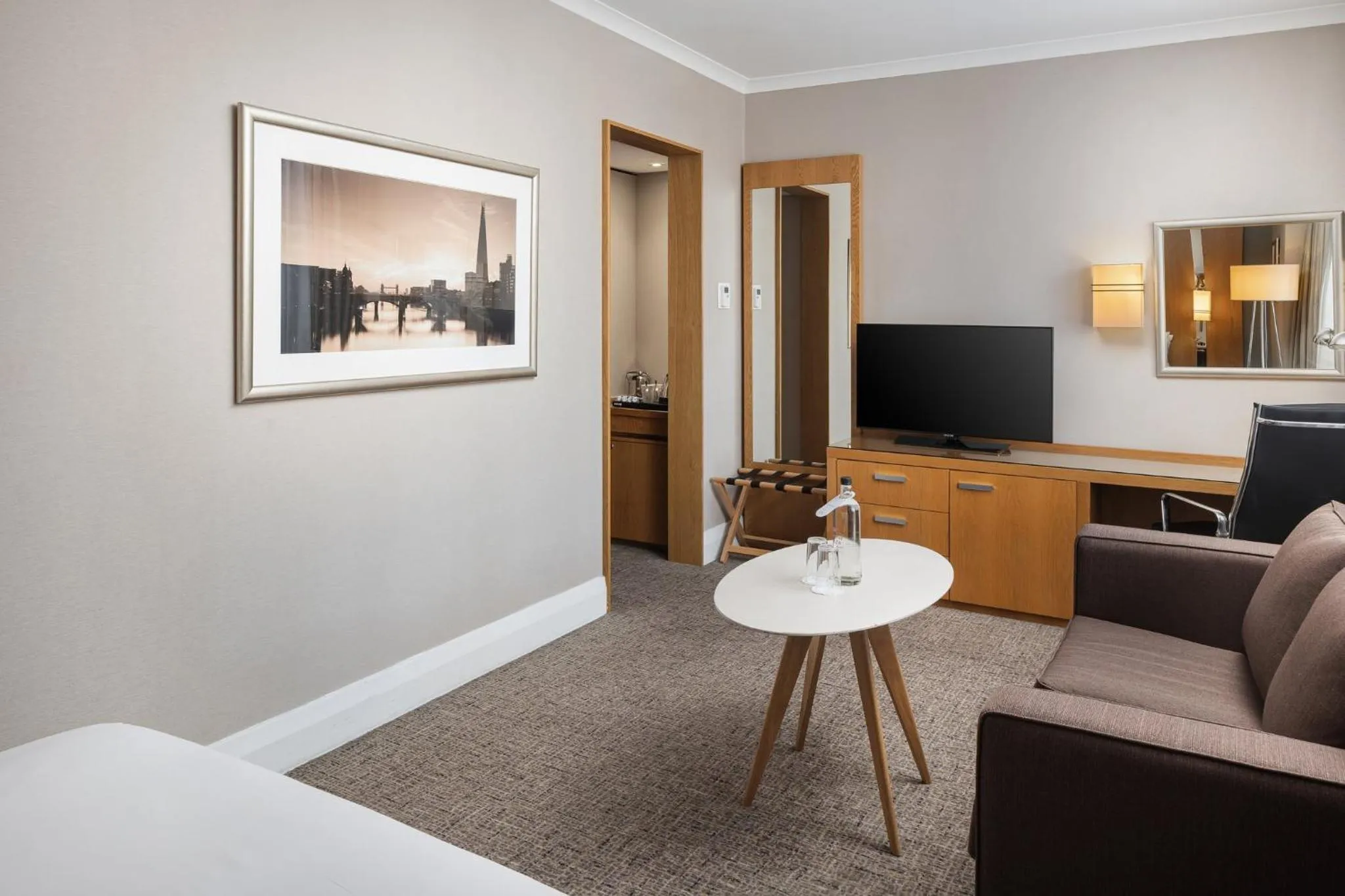 Photo of the whole room in Crowne Plaza London Ealing by IHG