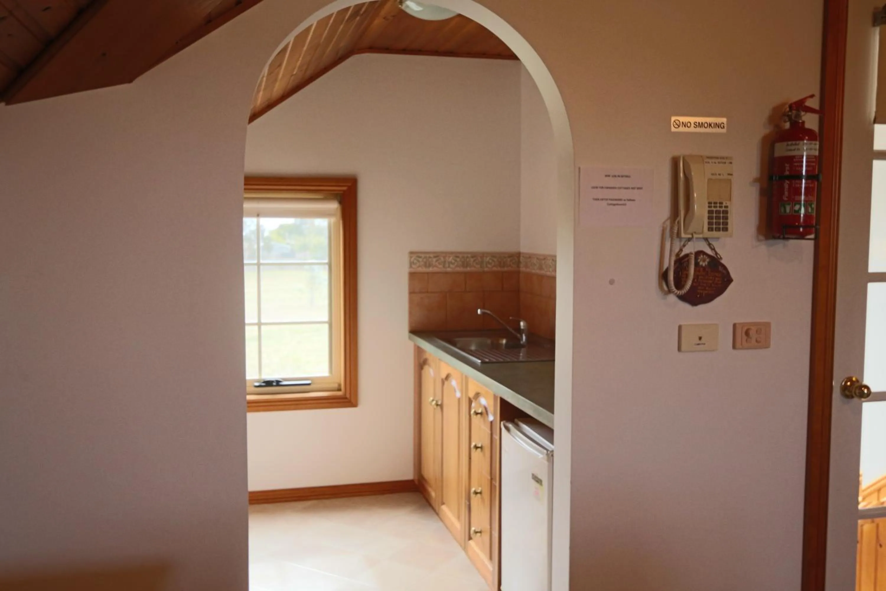 Kitchen or kitchenette in Swansea Cottages & Lodge Suites