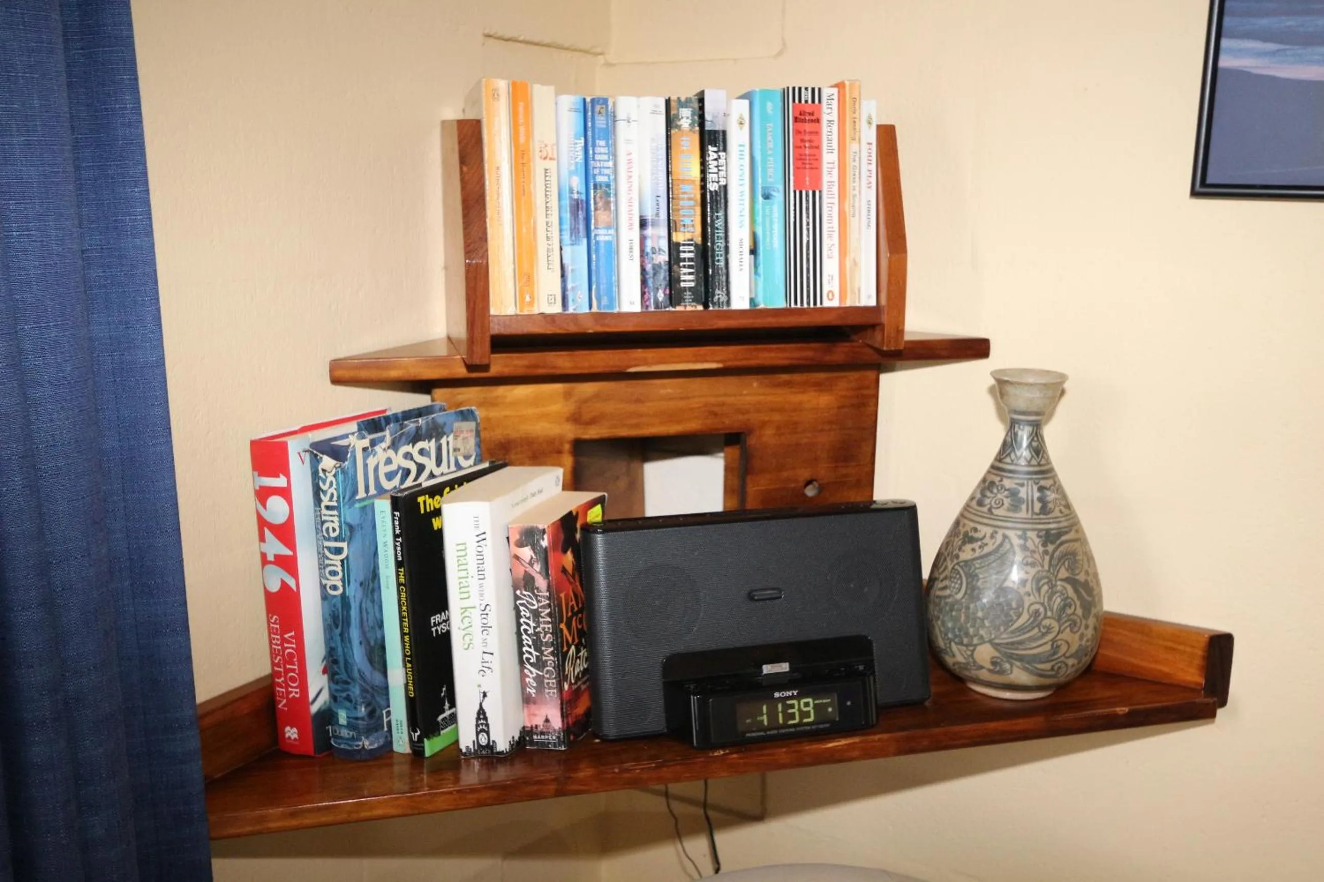 TV and multimedia in Swansea Cottages & Lodge Suites