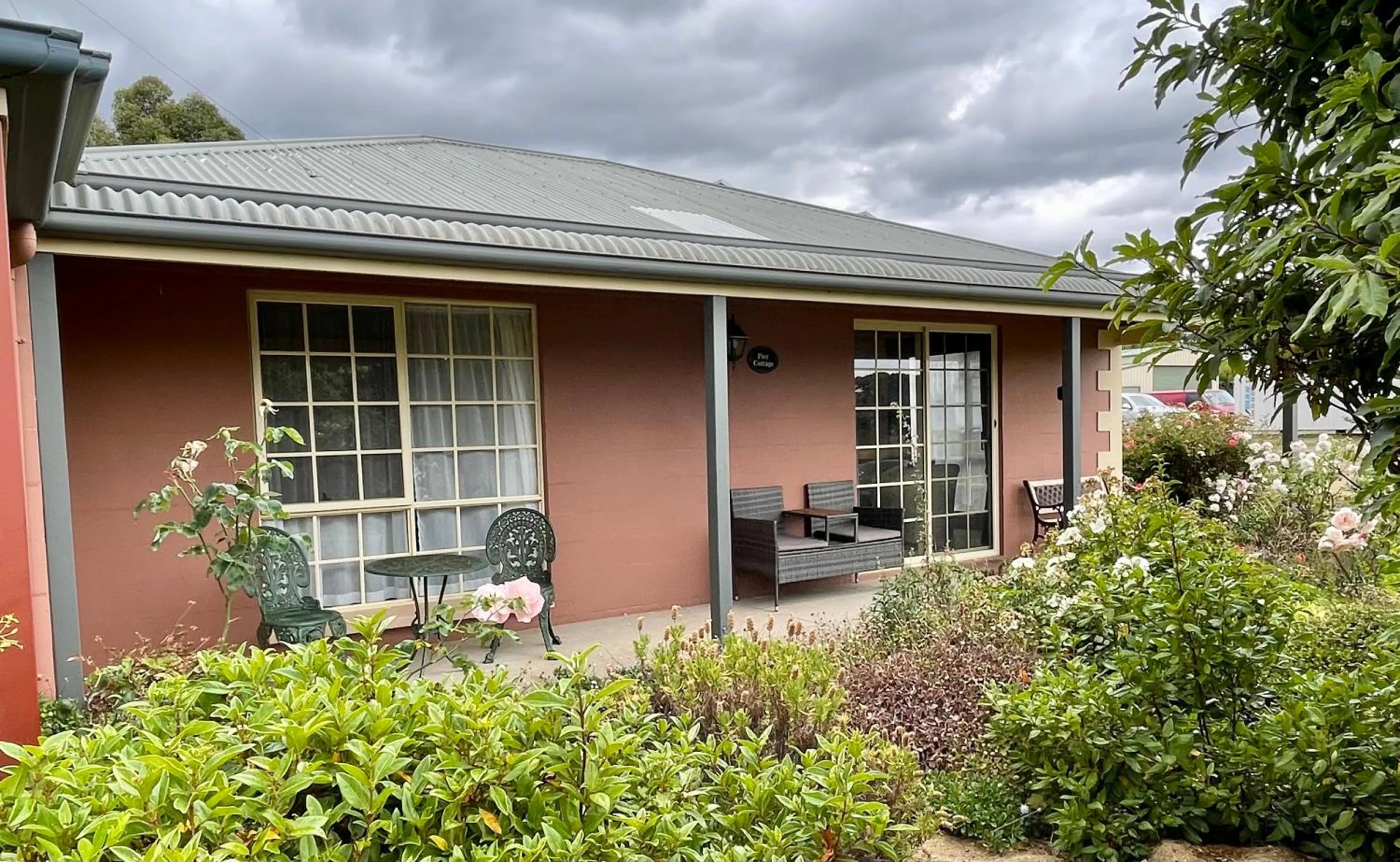 Property building in Swansea Cottages & Lodge Suites