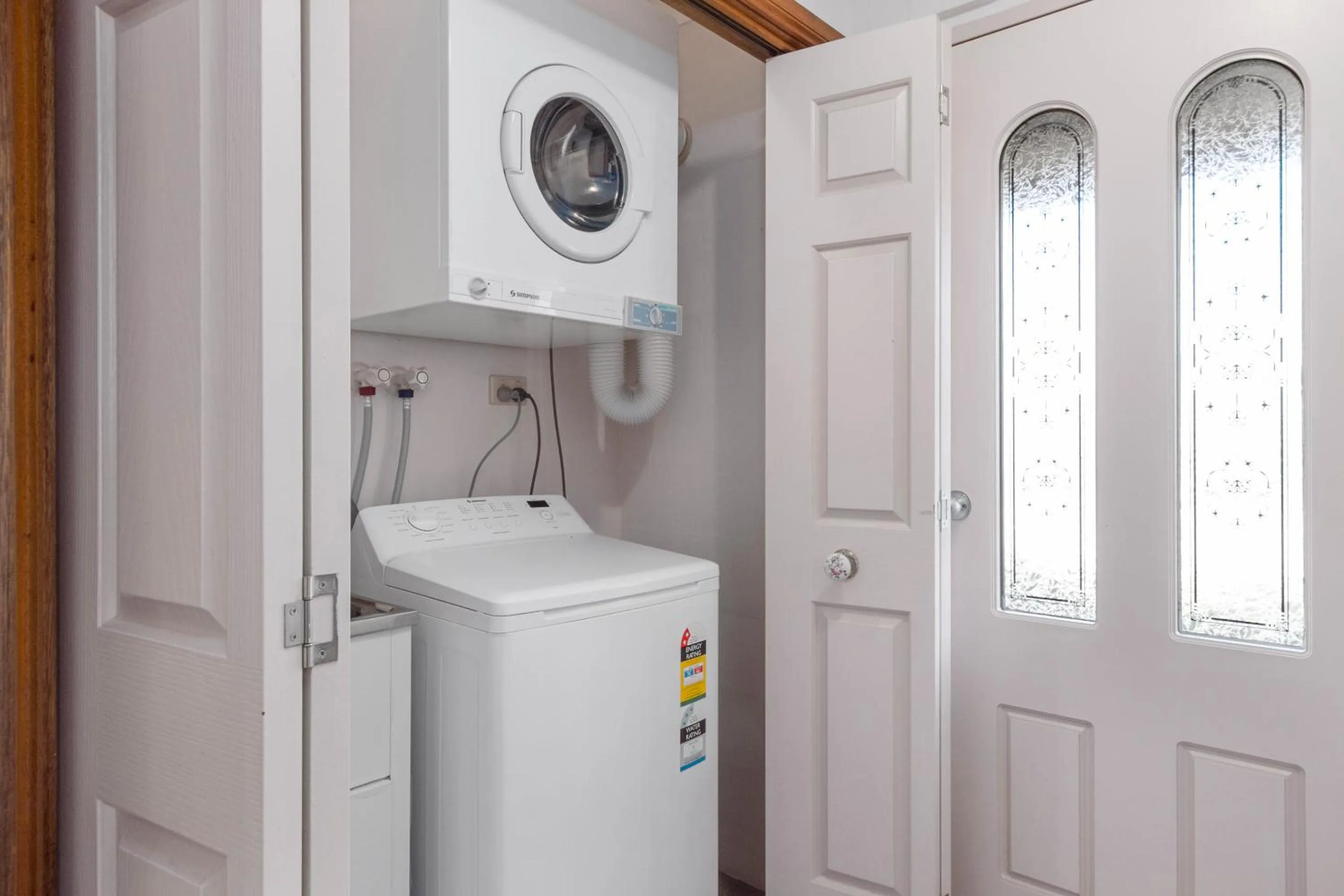 Area and facilities in Swansea Cottages & Lodge Suites