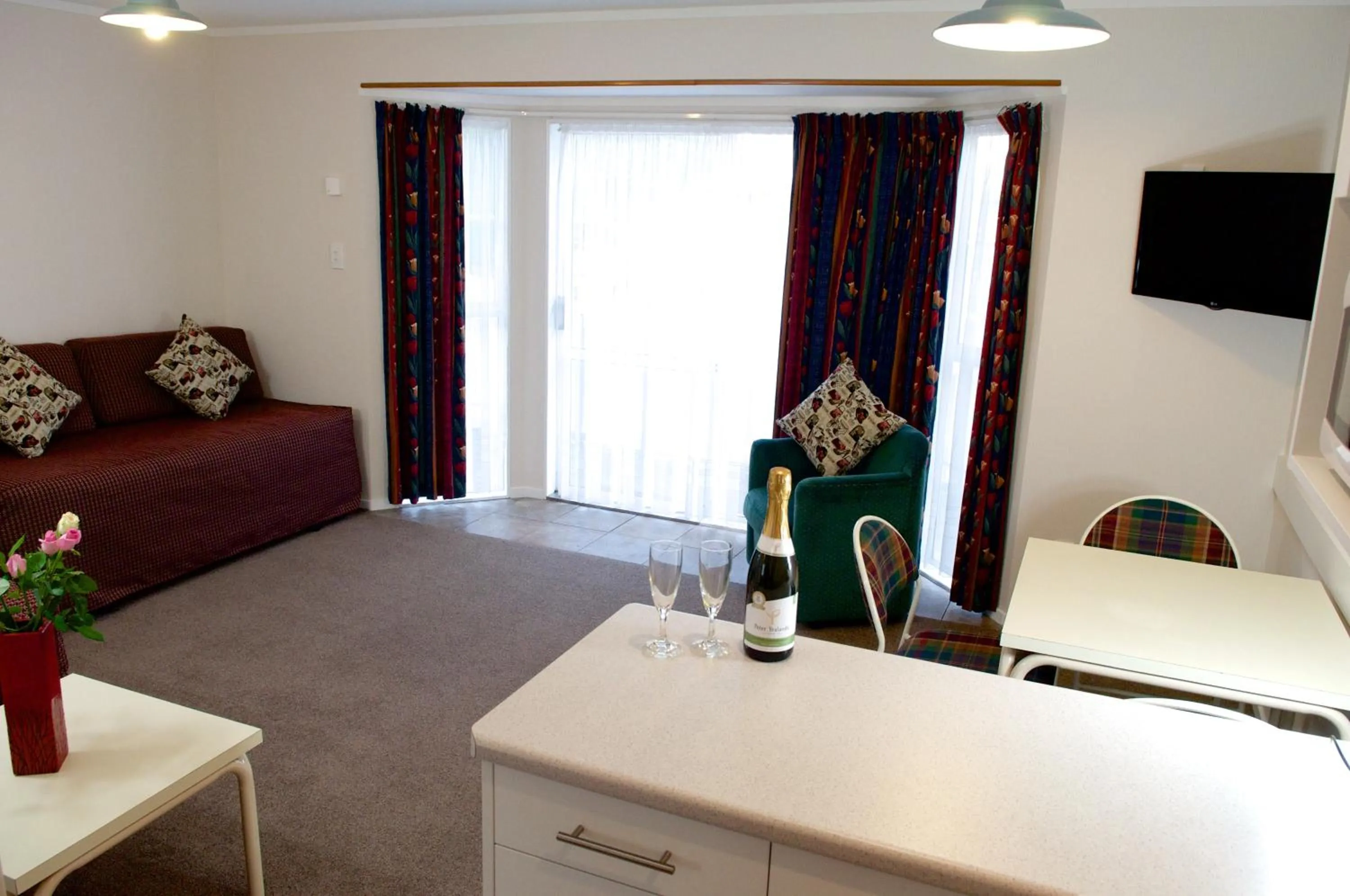 Living room in Bucket Tree Lodge