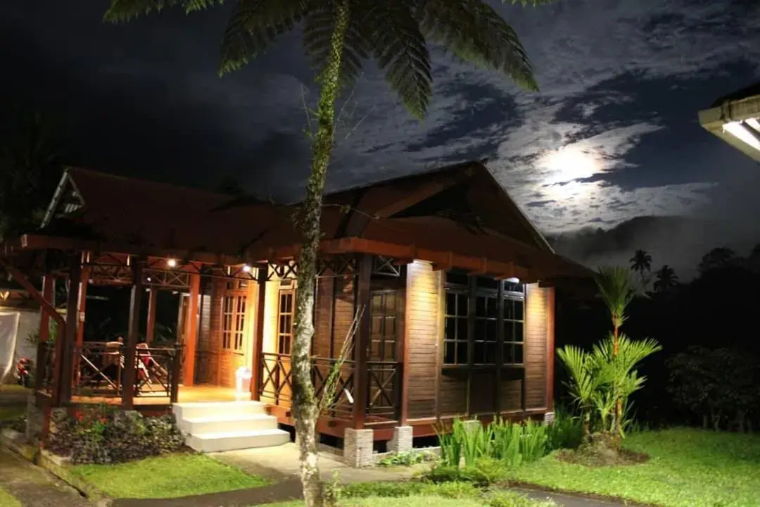 Superior Double Room in Highland Resort & Nature Tours Superior Double Room in Highland Resort & Nature Tours