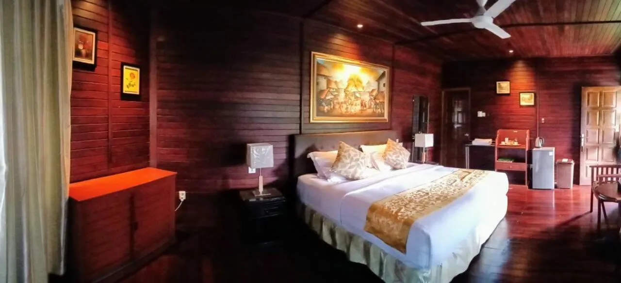 Bed in Highland Resort & Nature Tours