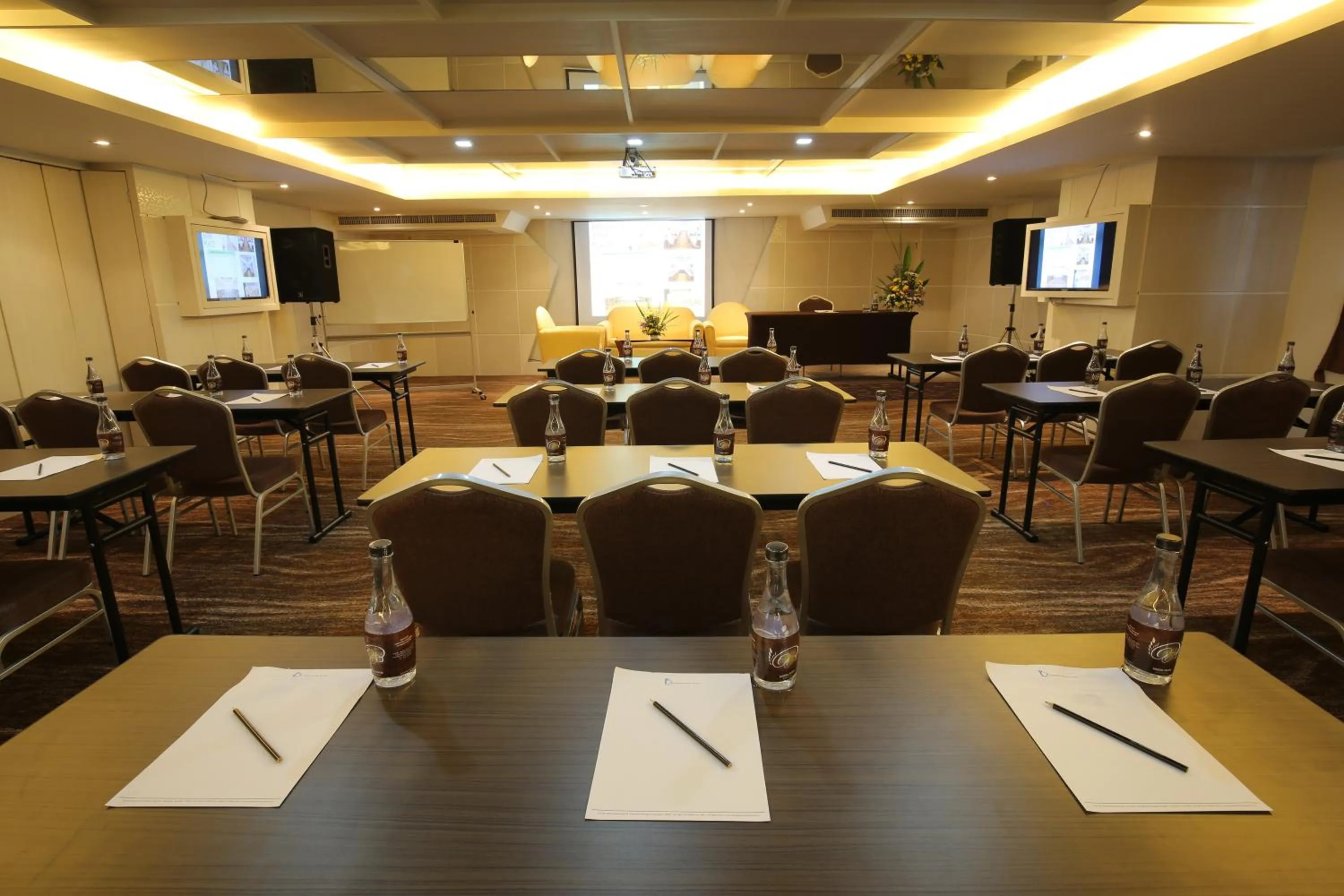 Meeting/conference room in Bangkok Inter Place
