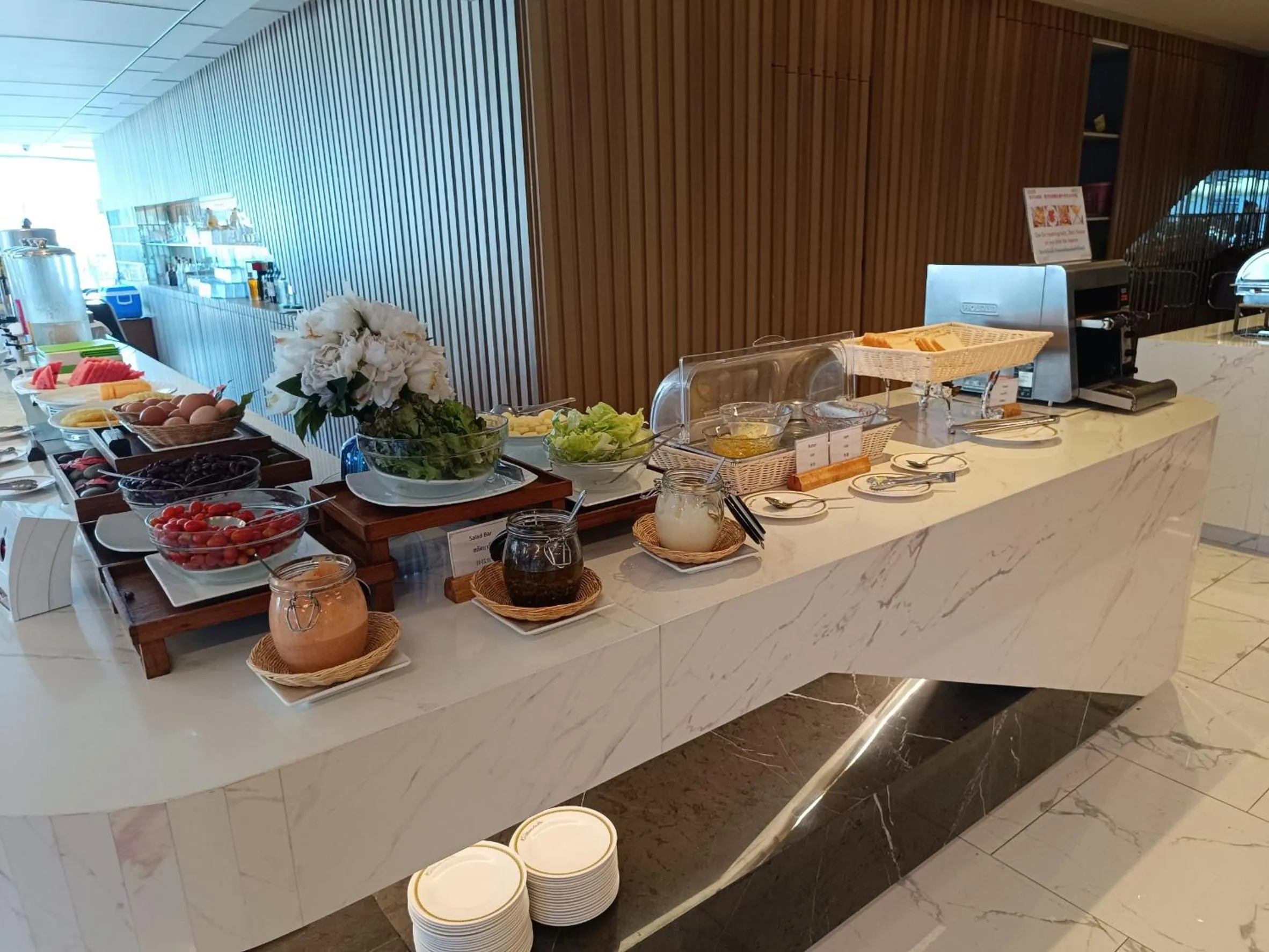 Restaurant/places to eat in Bangkok Inter Place